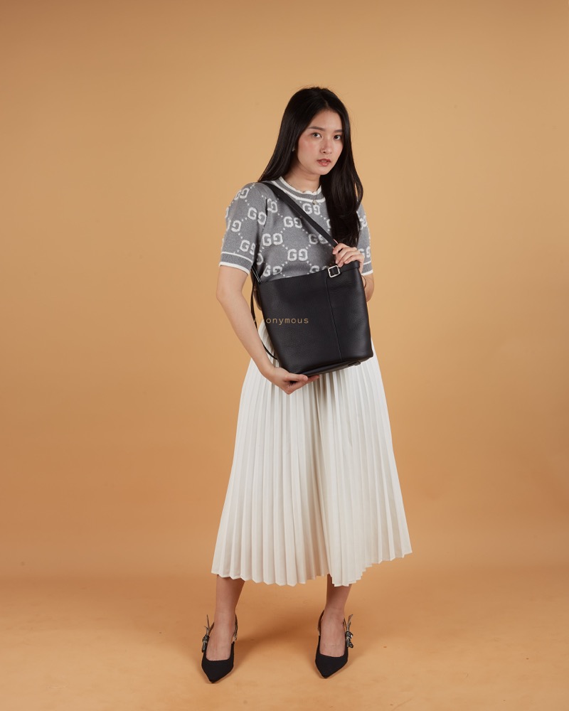 Anonymous Wayne Shoulder Bag Grained Leather No Brand (Tas Kulit)