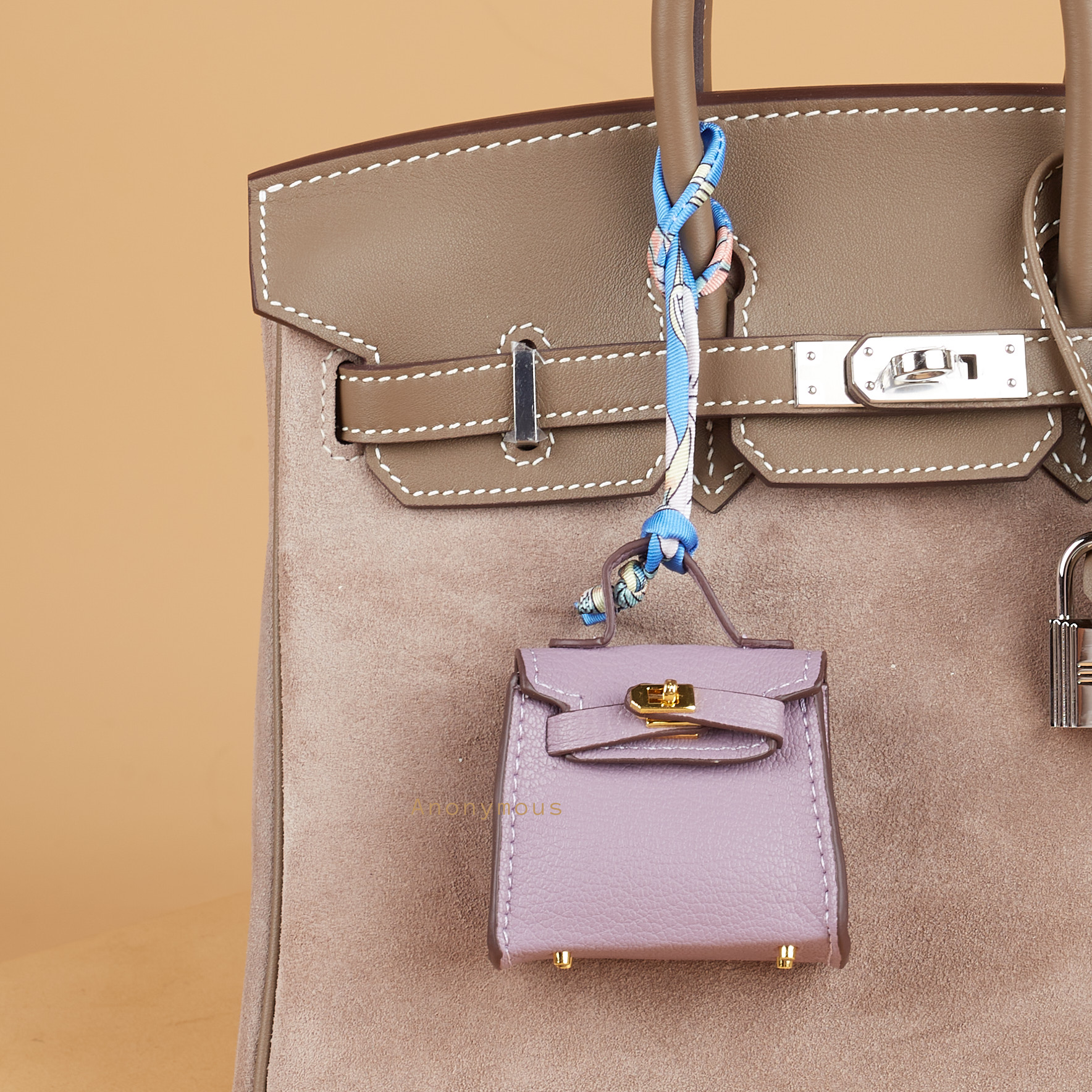 Anonymous Cara Charm Leather (Gantungan Tas)