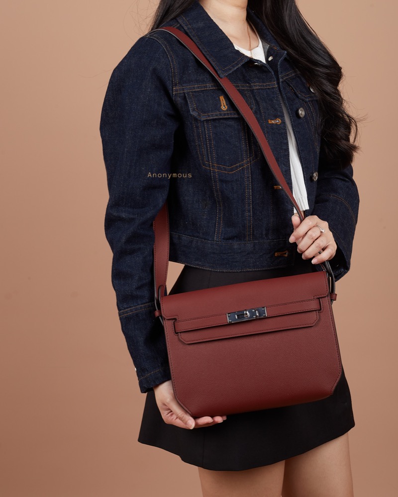 Anonymous Kelsey Sling Bag Taiga No Brand (Tas Kulit)