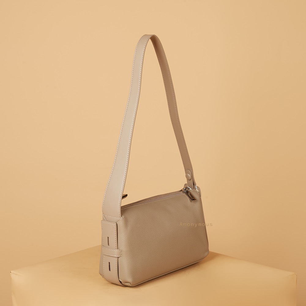 Anonymous Biyan Sling Bag Grained Leather No Brand (Tas Kulit)
