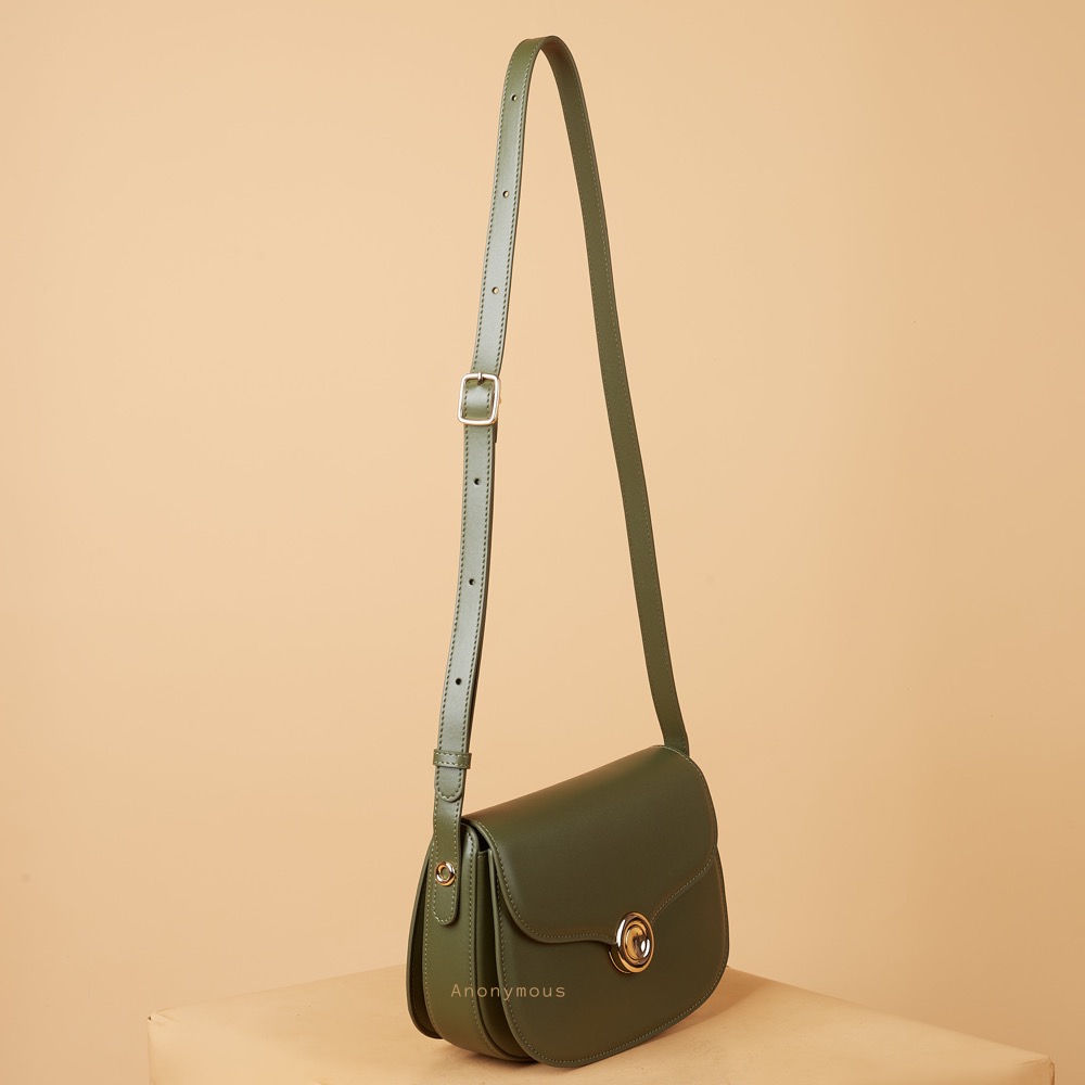 Anonymous Ghiera G18 Box Leather Bag No Brand (Tas Kulit)