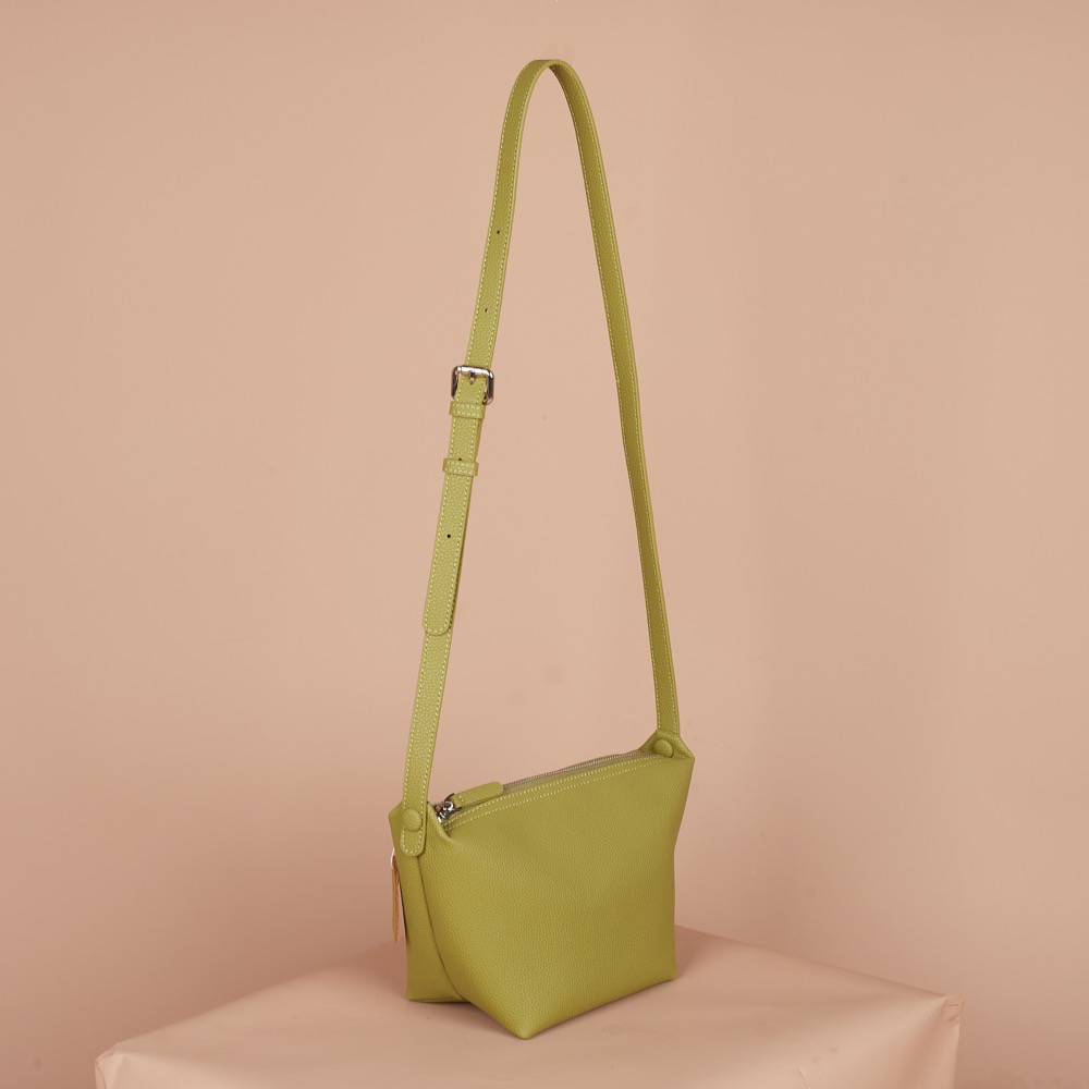 Anonymous Mia Pouch Grained Leather No Brand (Tas Kulit)