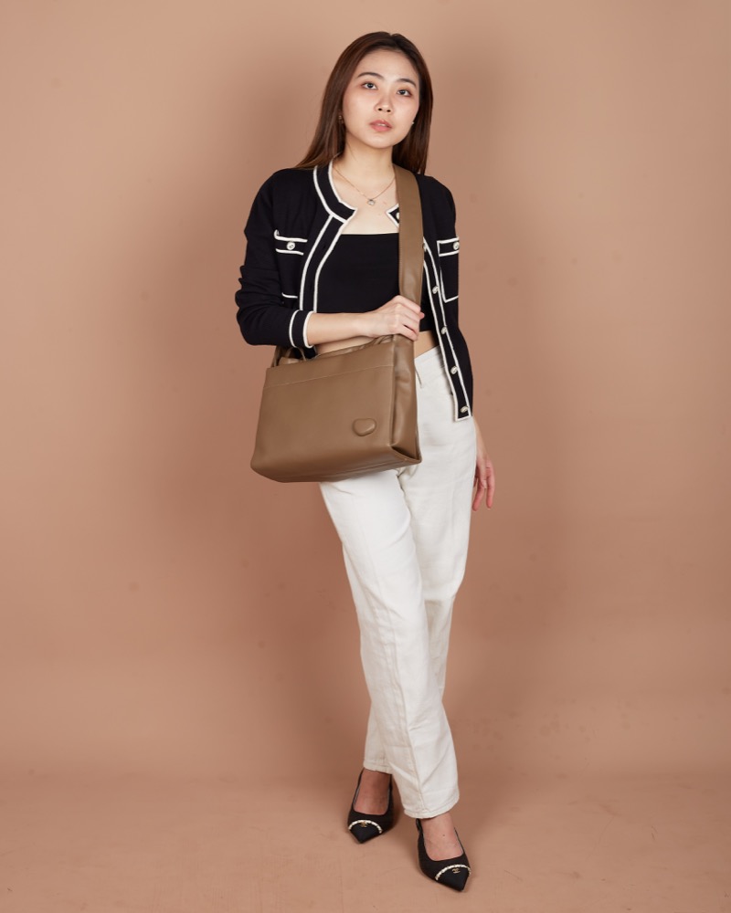 Anonymous Carly Shoulder Bag Swift Leather No Brand (Tas Kulit)