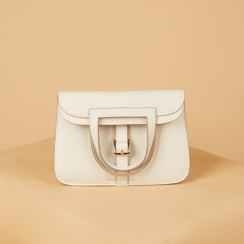 Anonymous Halsey 22 Togo No Brand (Tas Kulit)