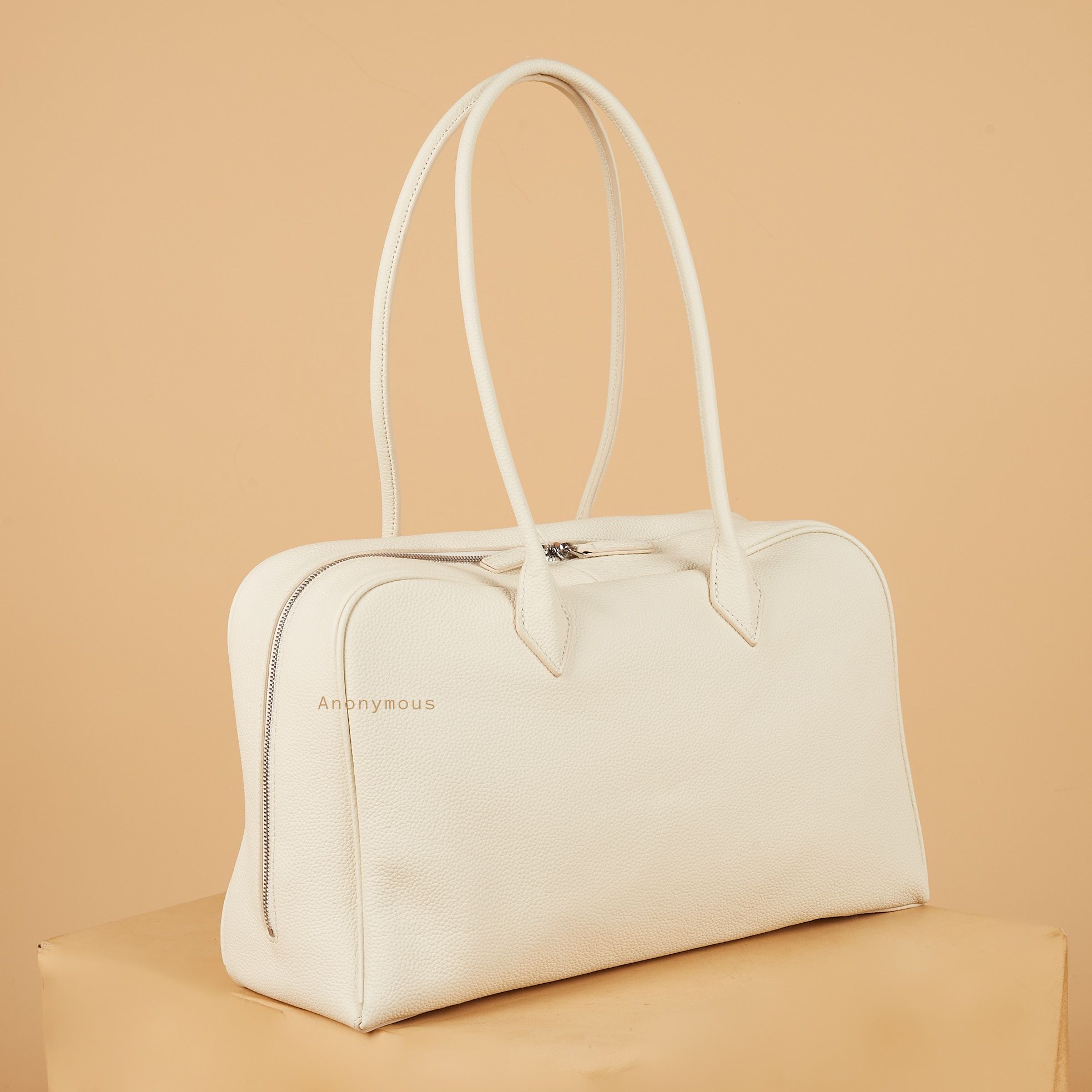 Anonymous Vivien Tote bag Grained Leather No Brand (Tas Kulit)