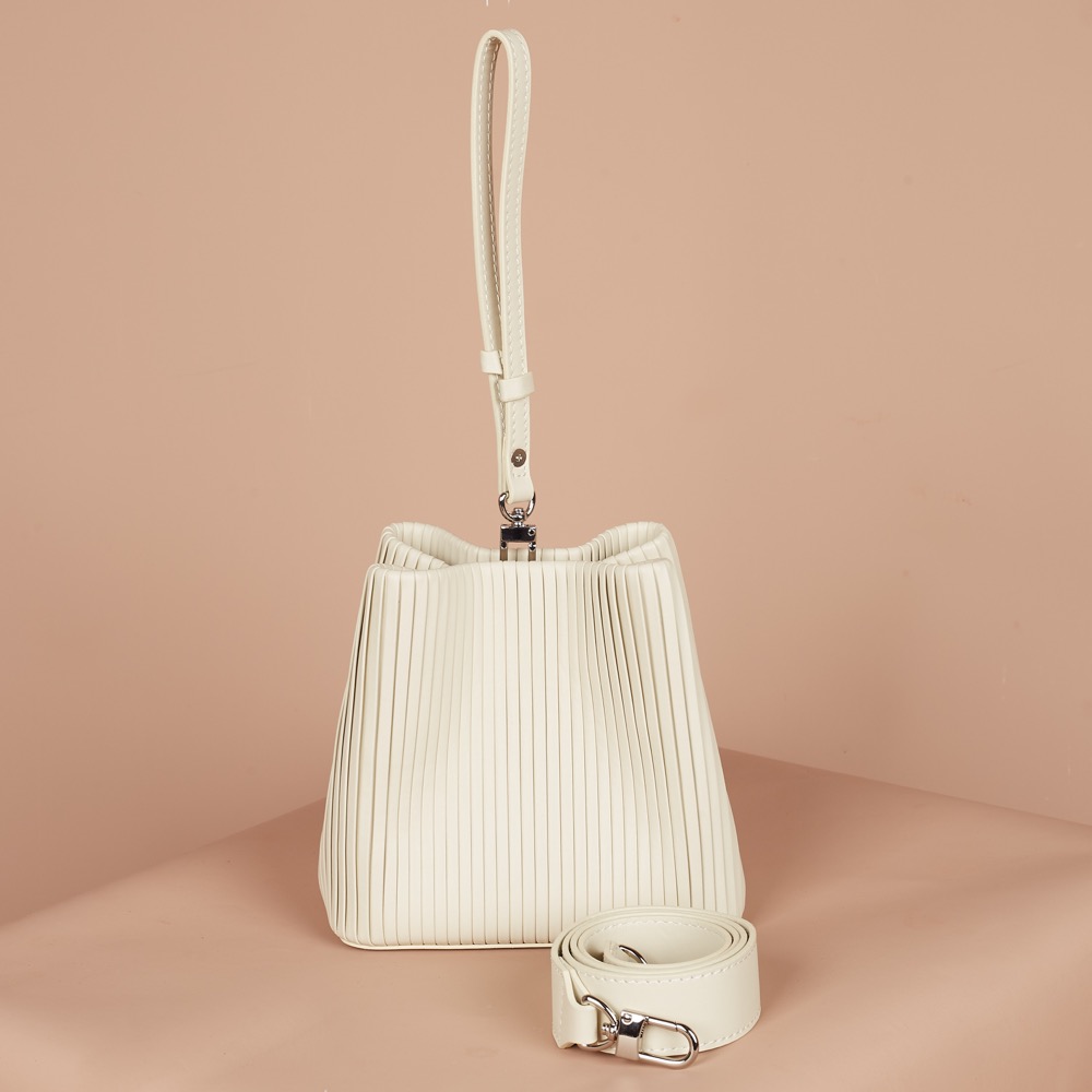 Anonymous Minotti Shoulder Bag No Brand (Tas Kulit)