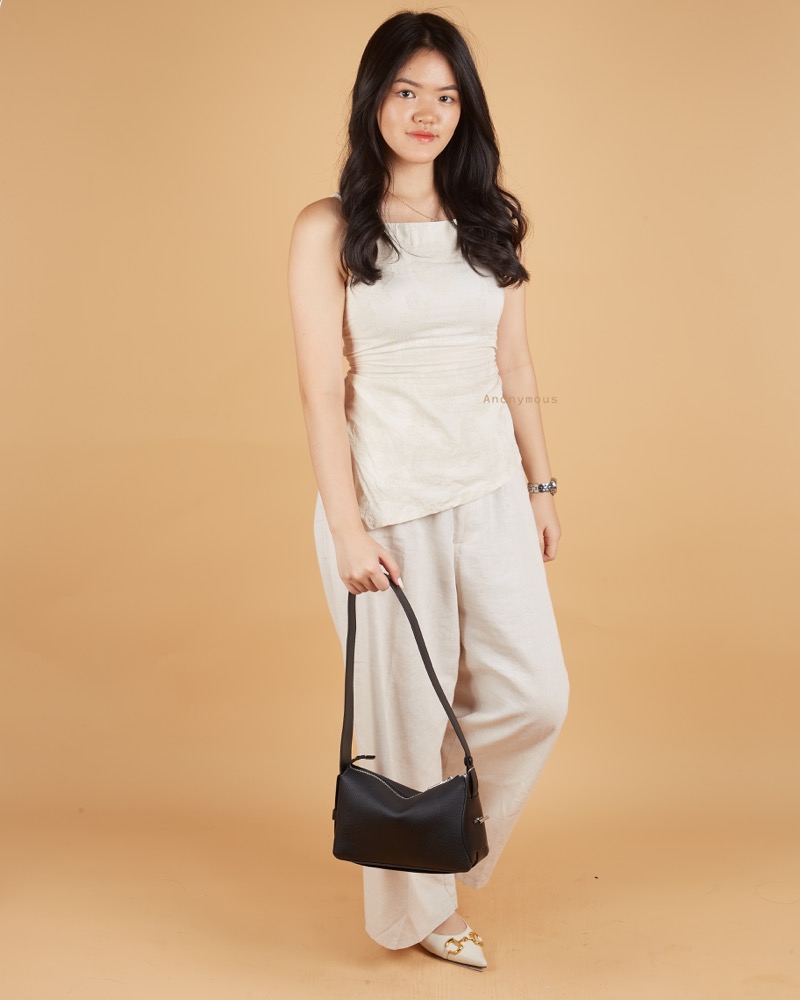 Anonymous Biyan Sling Bag Grained Leather No Brand (Tas Kulit)