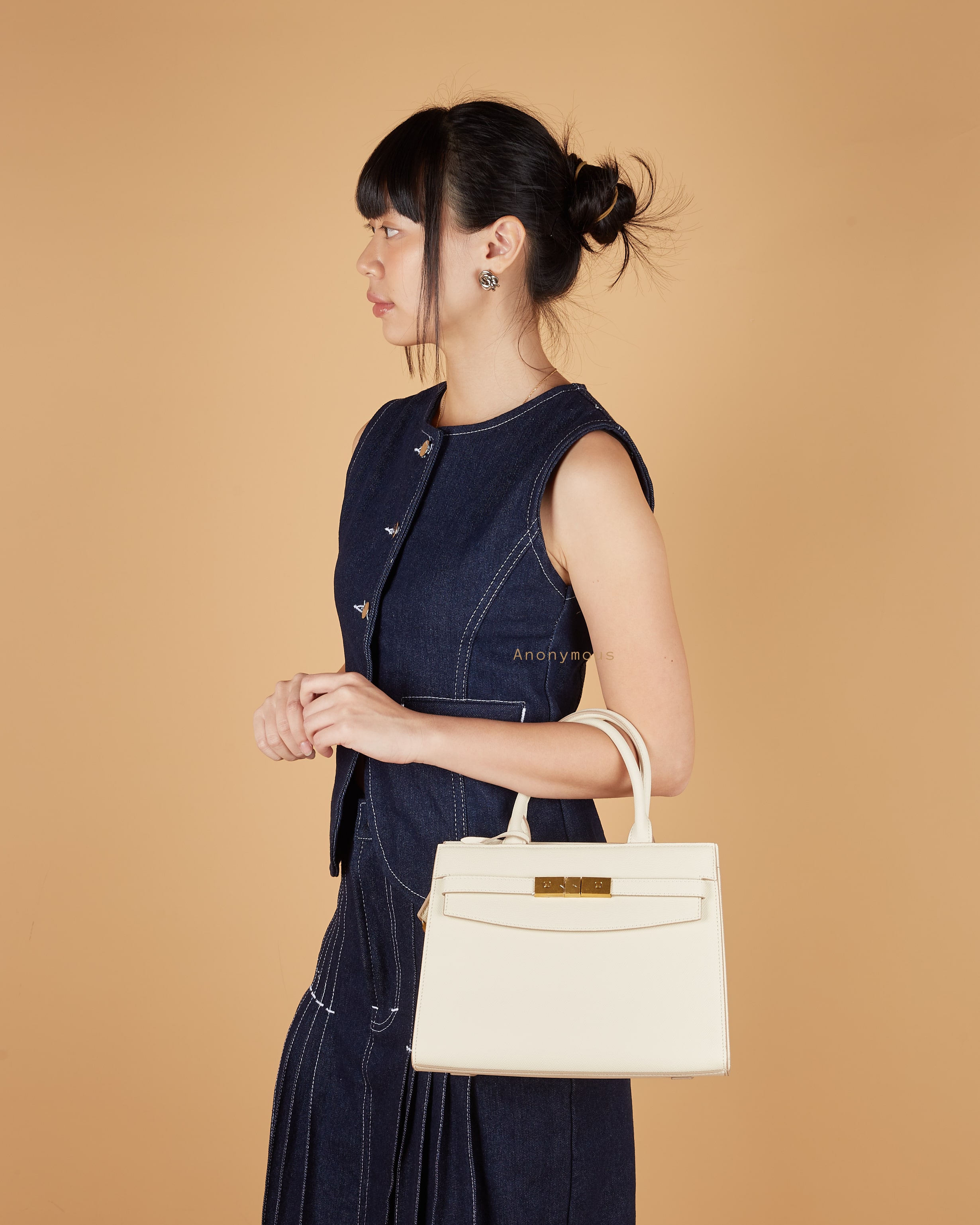 Anonymous Gwen Top handle Bag Leather