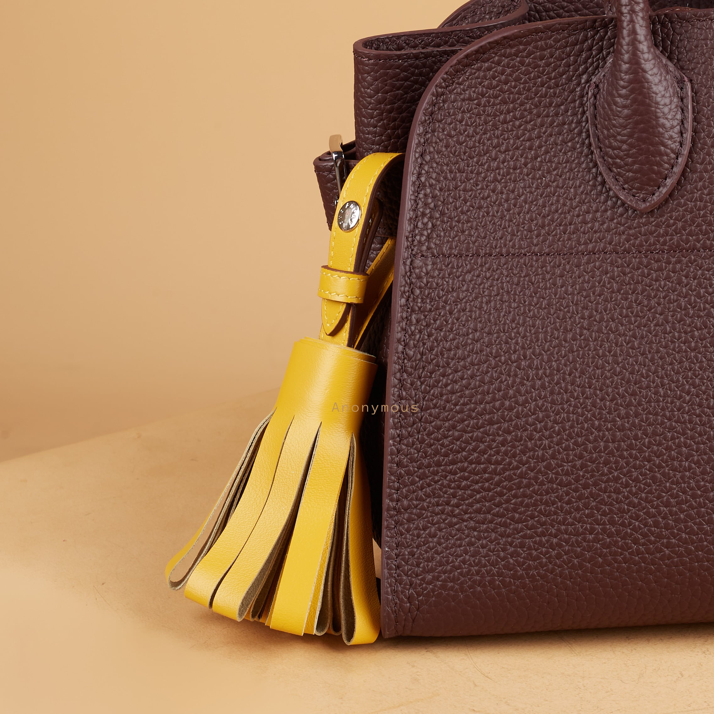 Anonymous Tassel Charm Leather No Brand (Gantungan Tas)