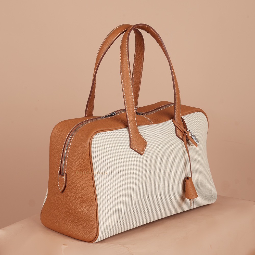 Anonymous Victoryne 35 Ecru Togo Leather No Brand (Tas Kulit)