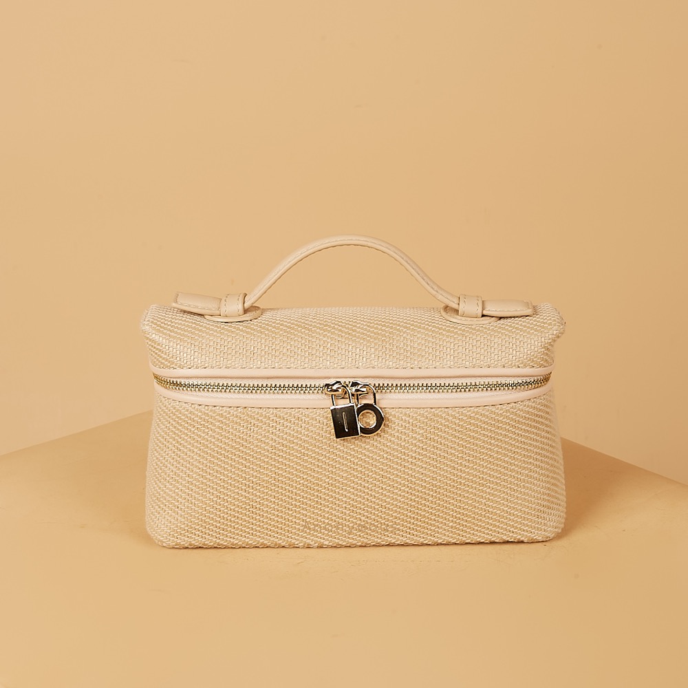 Lola Bag L19 Raffia Wool No Brand (Tas Kulit)
