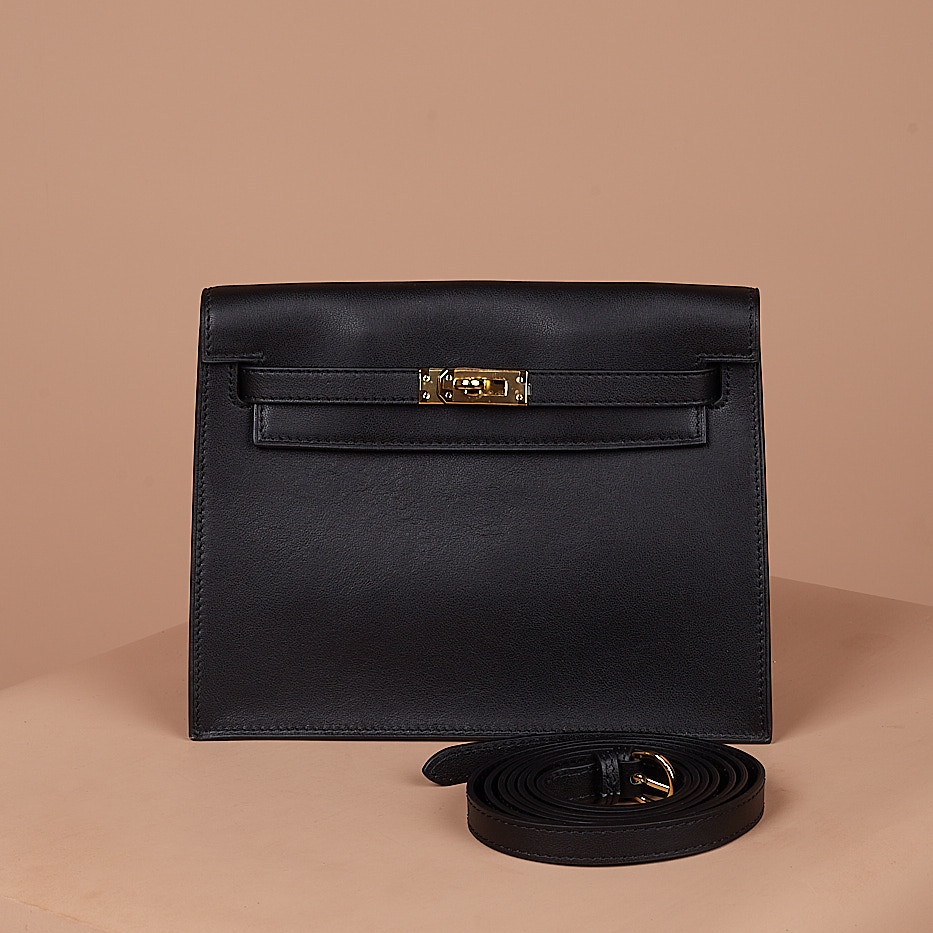 Anonymous Daisy Swift Leather Bag