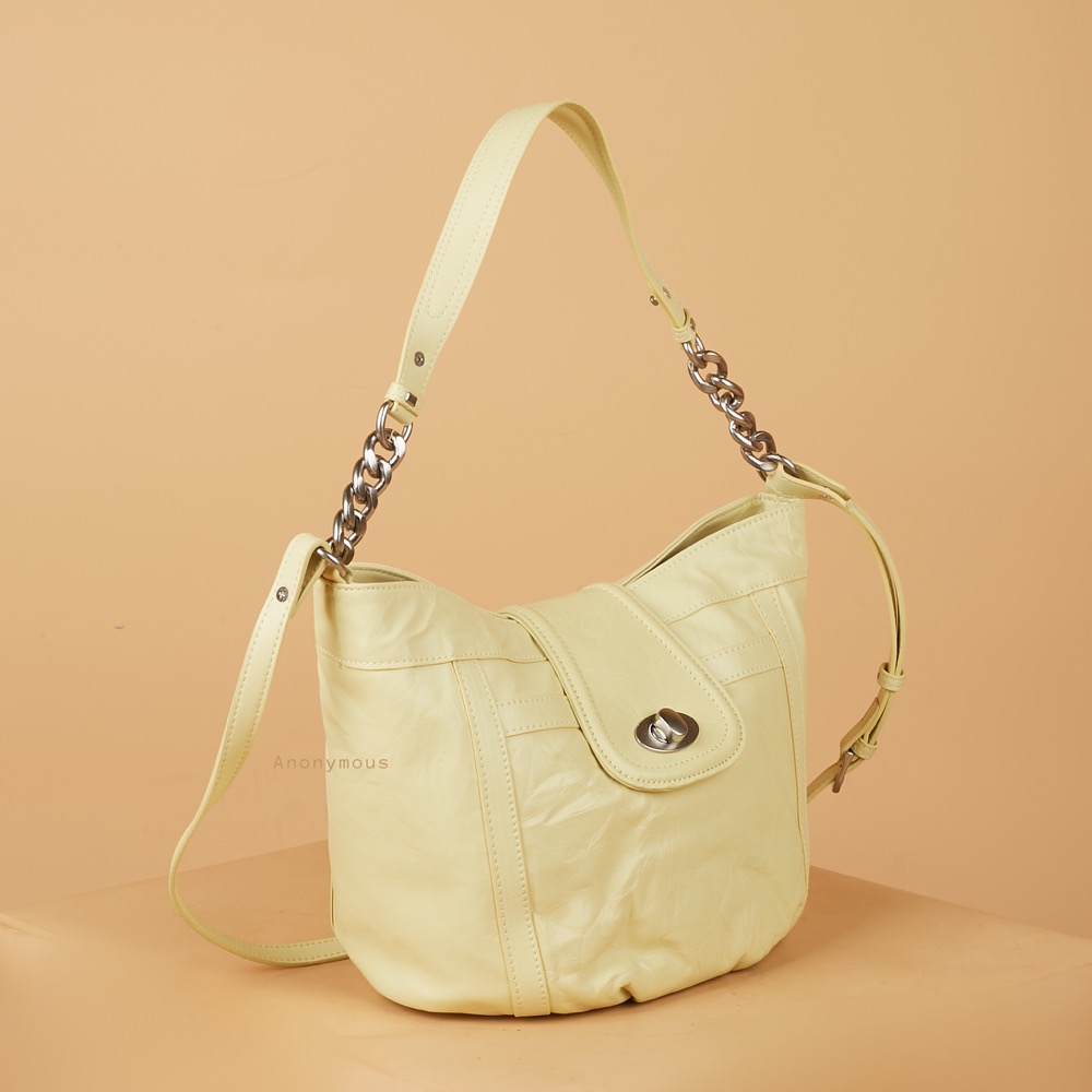 Anonymous Vone Shoulder Bag Leather No Brand (Tas Kulit)