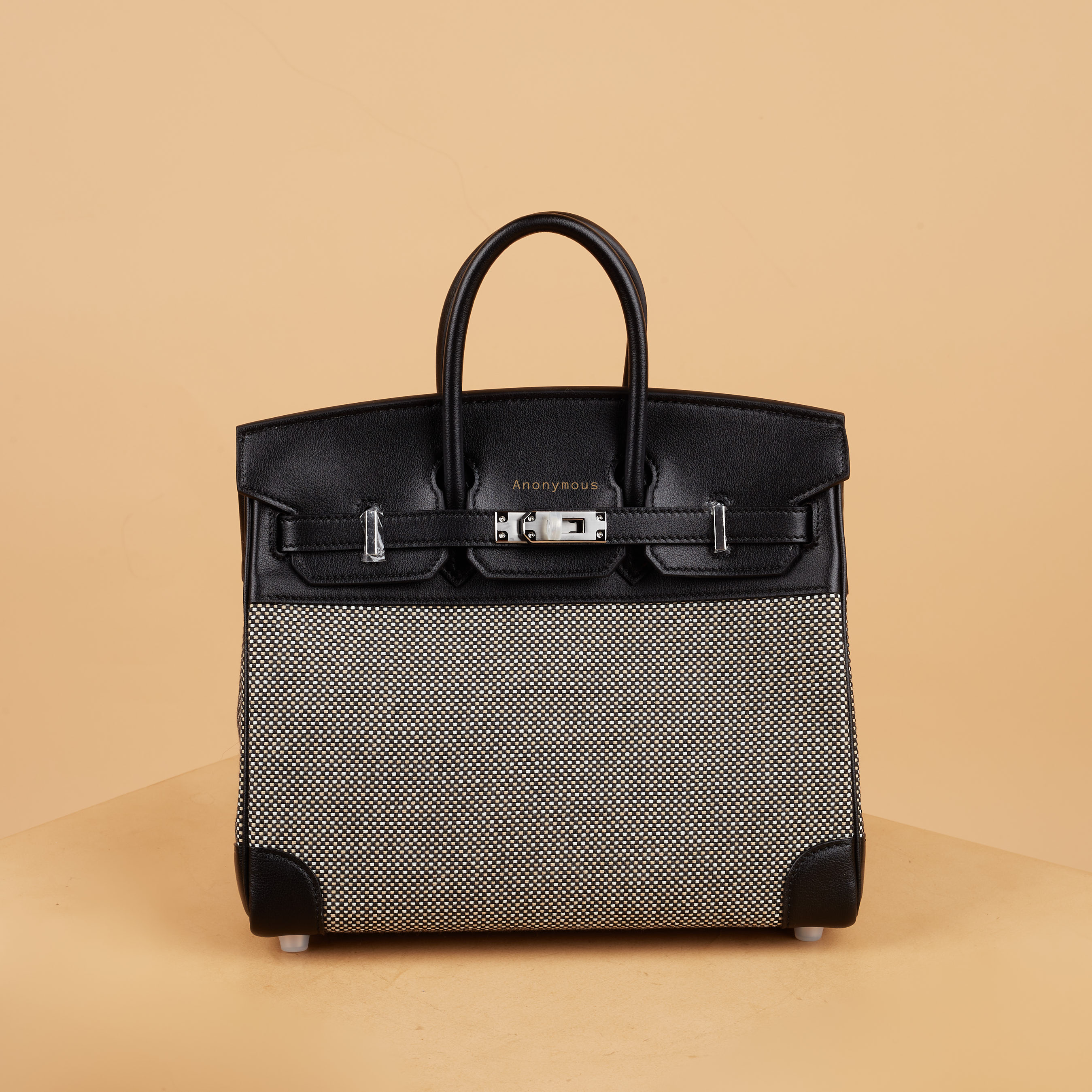 Anonymous Bebe 25 ecru pattern No Brand (Tas Kulit)