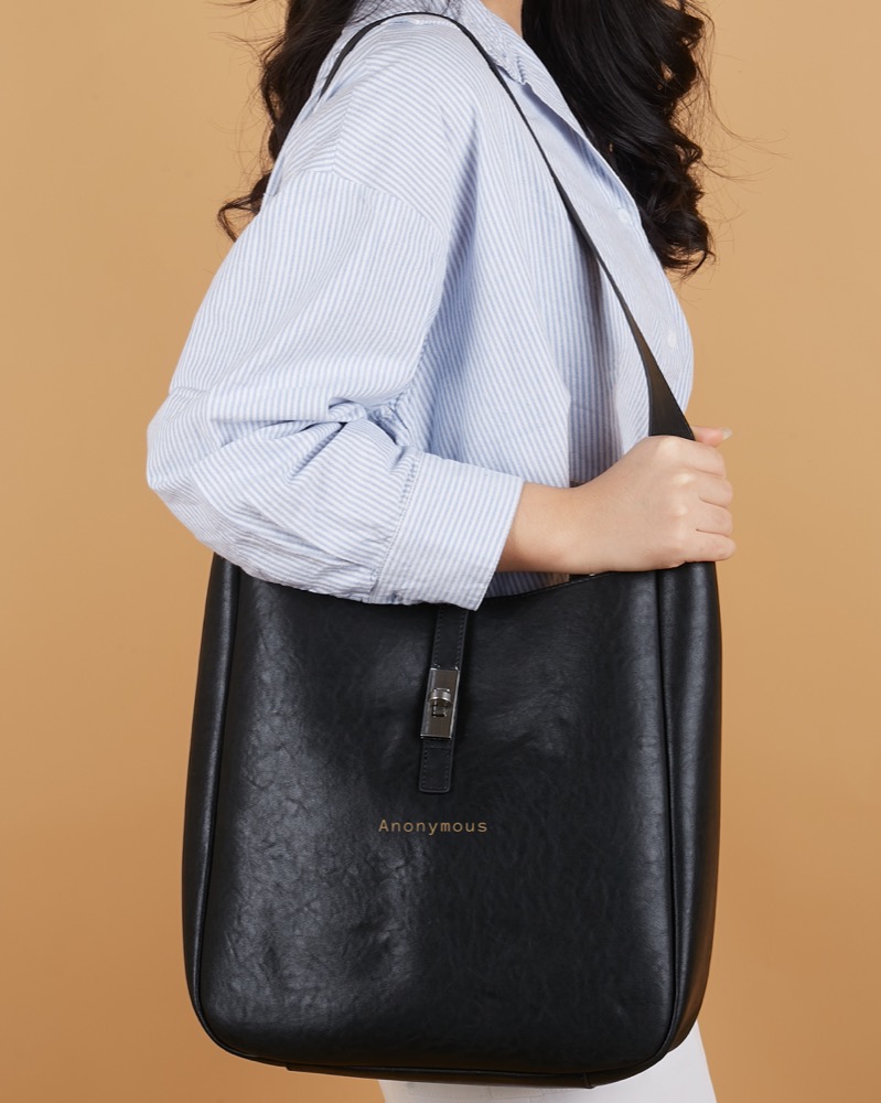 Anonymous Lucita Shoulder Bag Swift Leather No Brand (Tas Kulit)