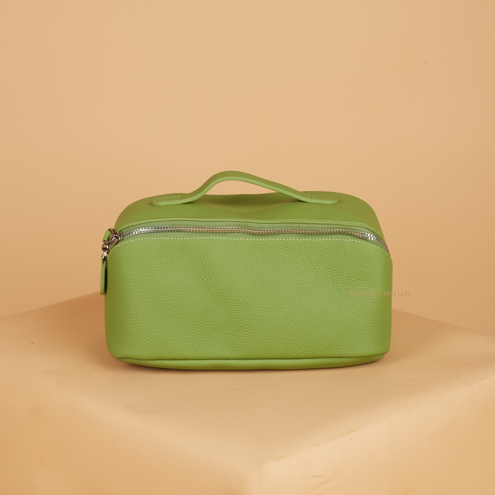 Anonymous Cosmo Cosmetic Pouch Grained Leather (No Brand)