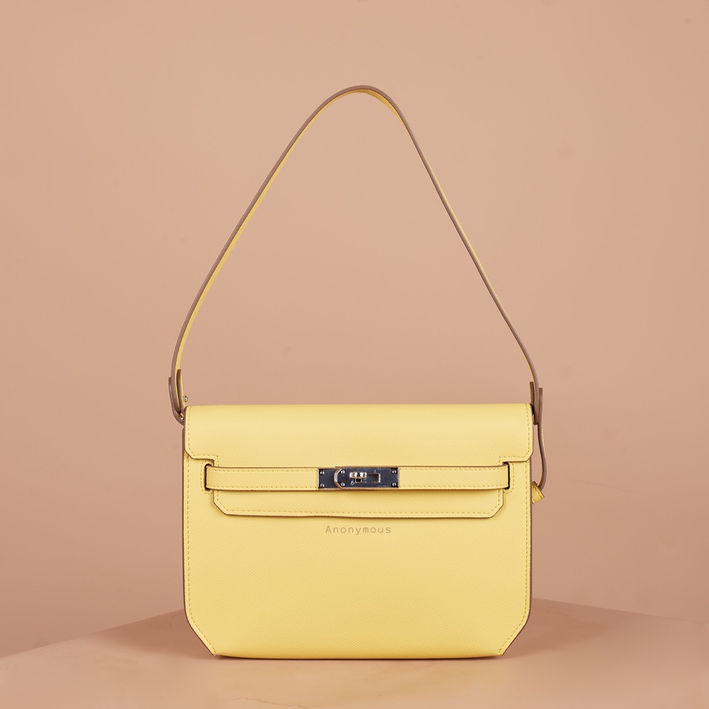 Anonymous Kelsey Sling Bag Taiga No Brand (Tas Kulit)