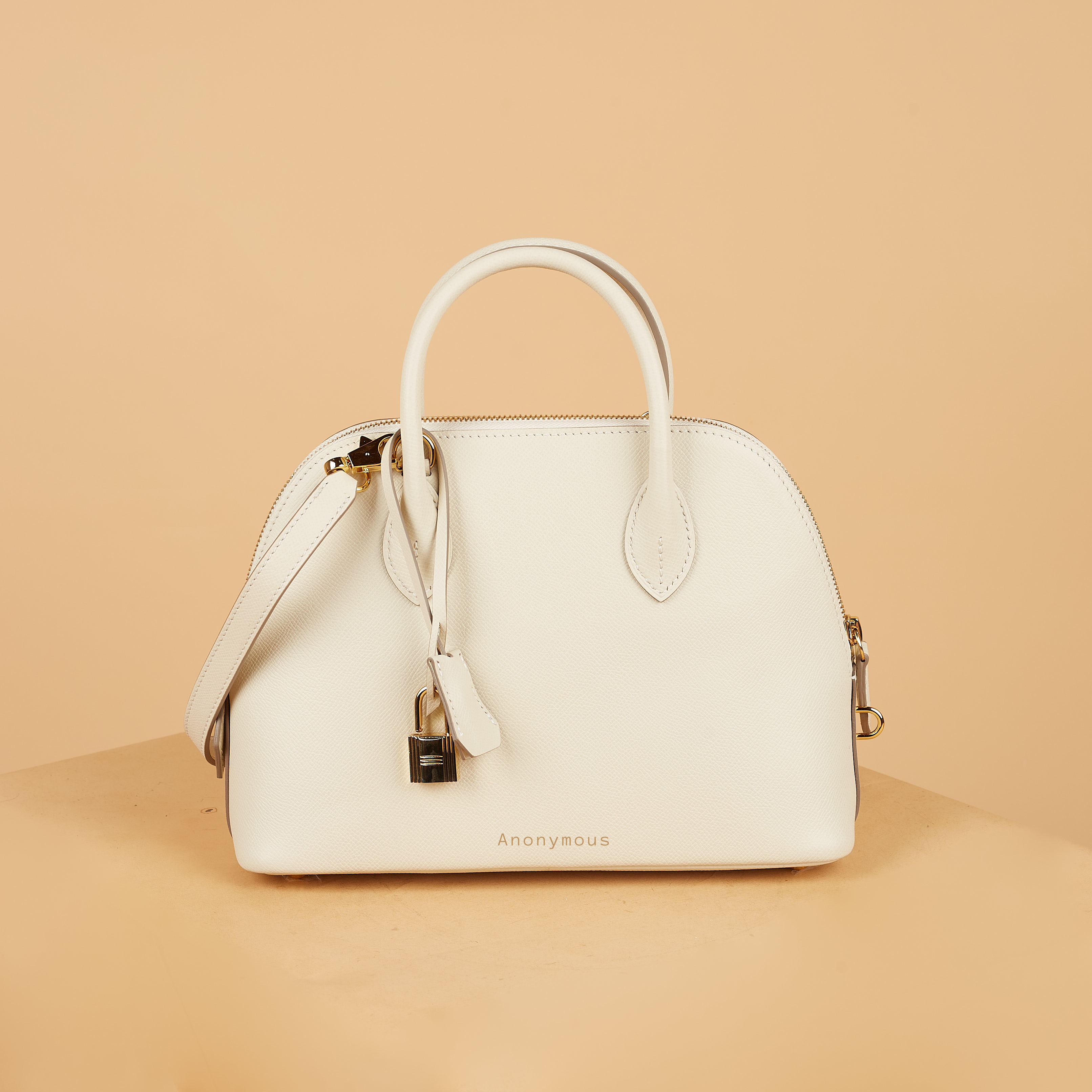 Anonymous Bolie 25 Taiga Leather No Brand (Tas kulit)