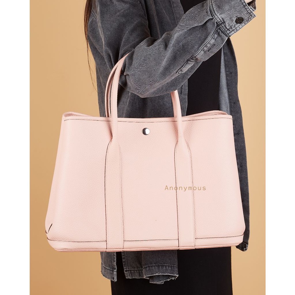 Anonymous Carnival 36 tote bag No Brand (Tas Kulit)