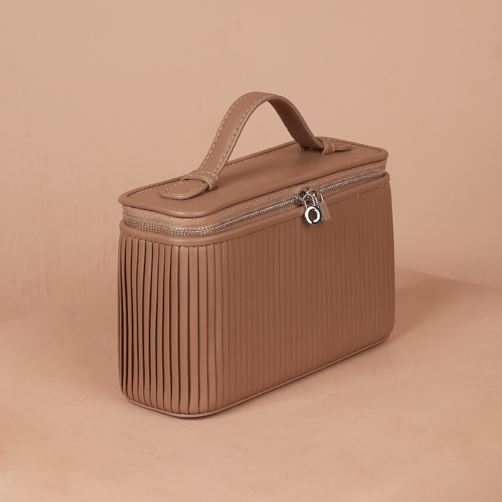 Anonymous Minotti Vanity Case No Brand (Tas Kulit)