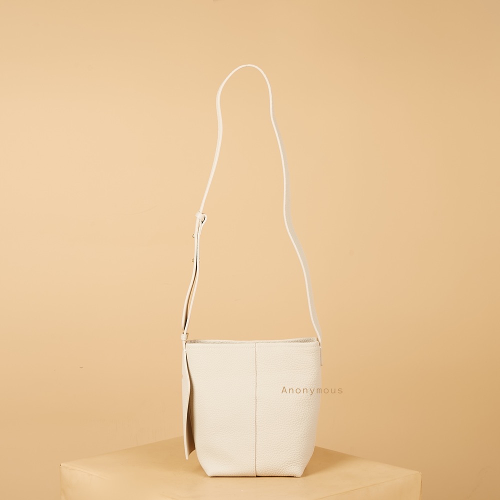 Anonymous Jens Bucket Bag Grained Leather No Brand (Tas Kulit)