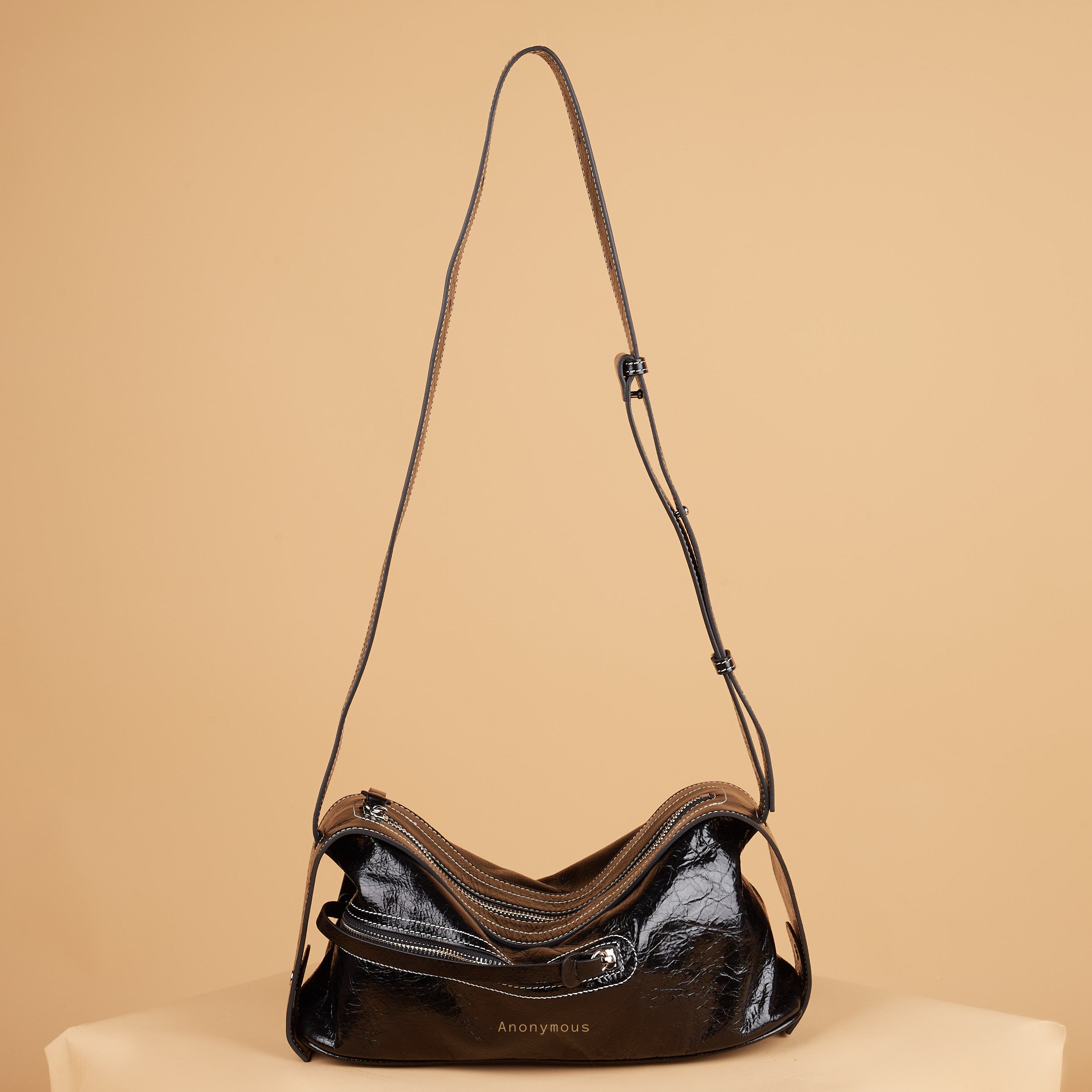 Anonymous ZAC East West Shoulder Bag Calfskin (Tas Kulit)