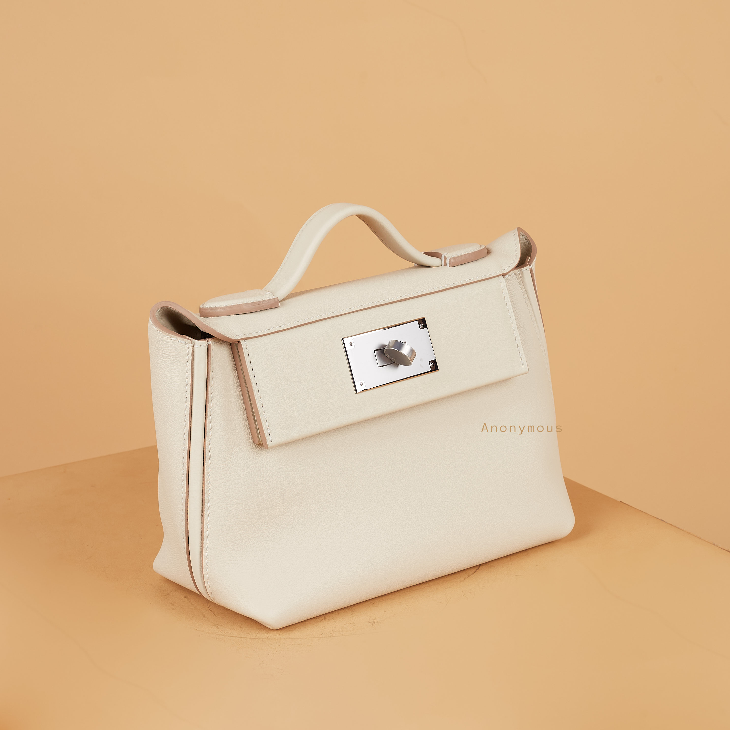 Anonymous Ezzy Bag 2420 Swift Leather No Brand