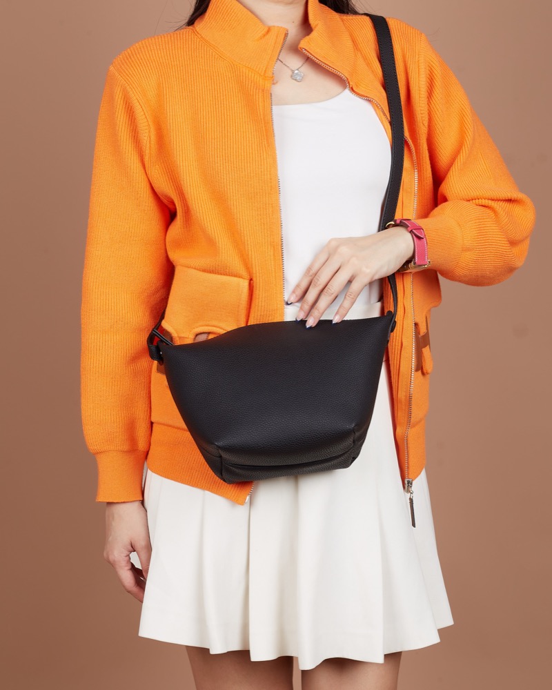 Anonymous Mia Pouch Grained Leather No Brand (Tas Kulit)