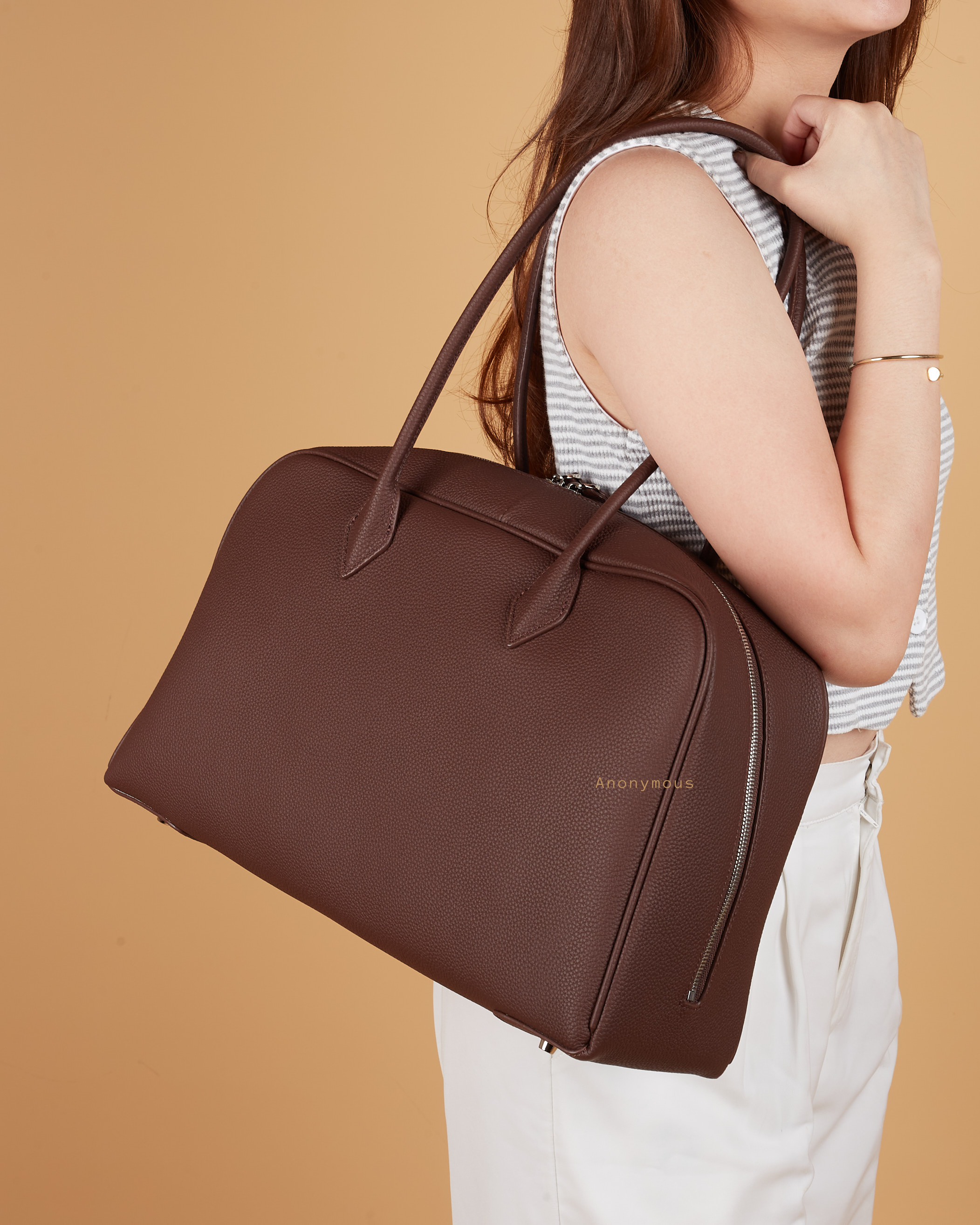 Anonymous Vivien Tote bag Grained Leather No Brand (Tas Kulit)