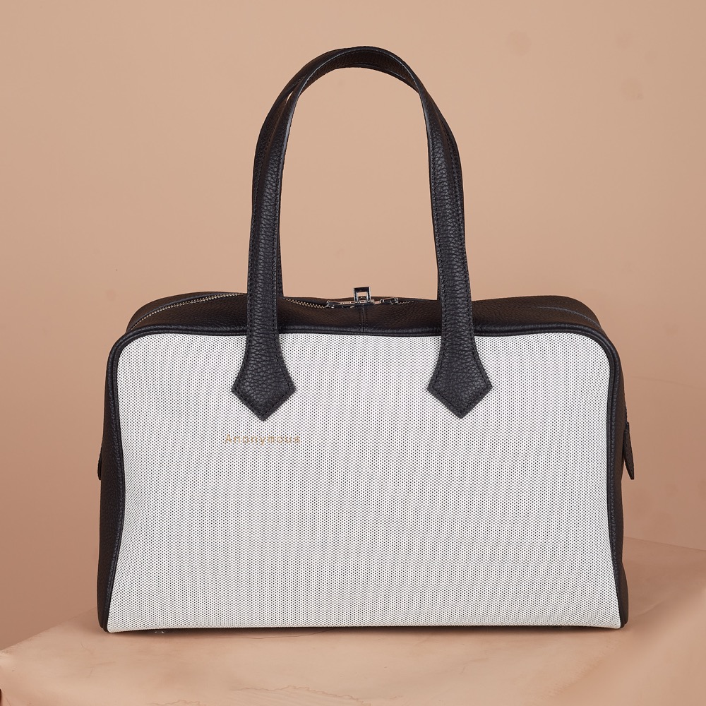 Anonymous Victoryne 35 Ecru Togo Leather No Brand (Tas Kulit)