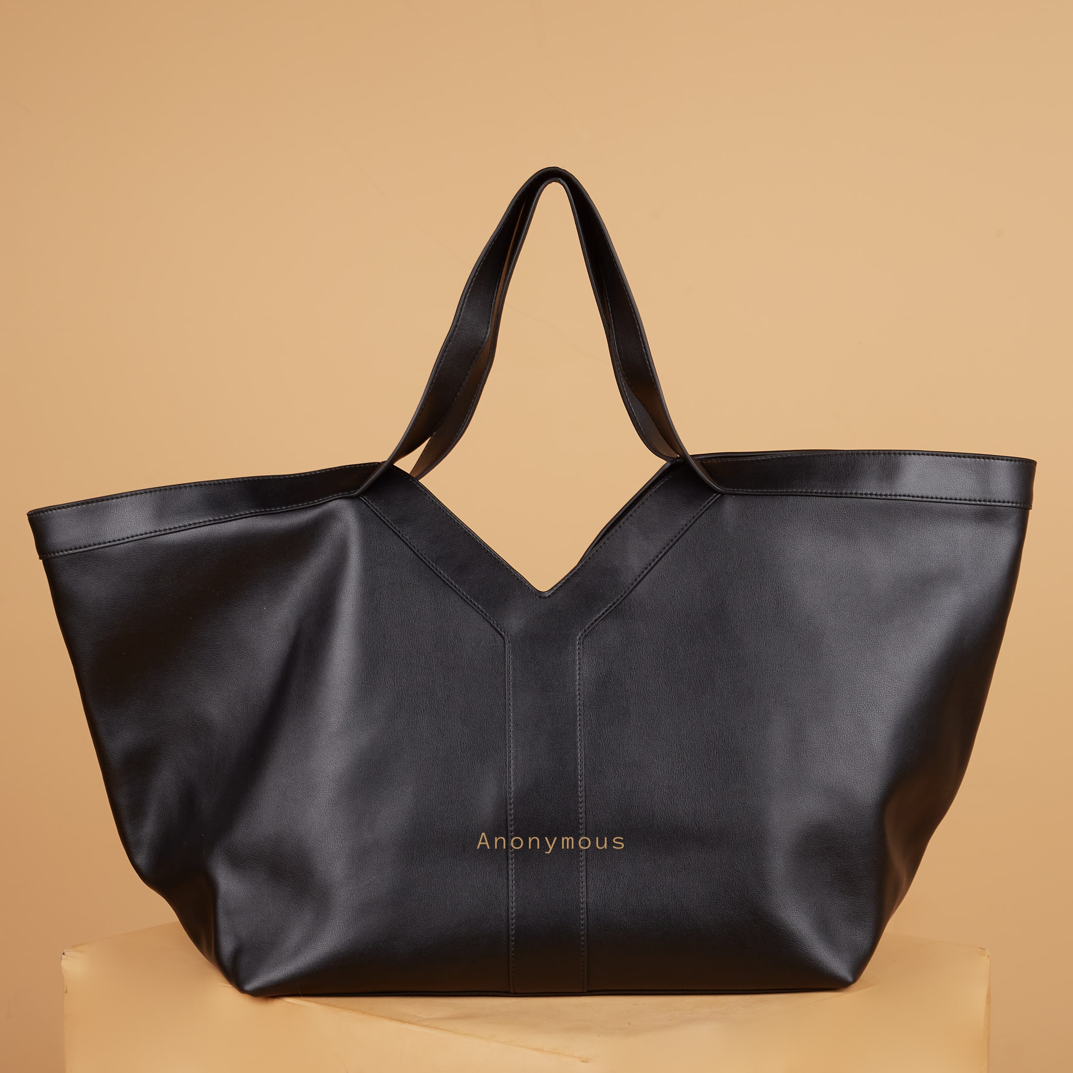 Anonymous Jisoo Oversize bag Swift Leather Black GHW No Brand (Tas Kulit)