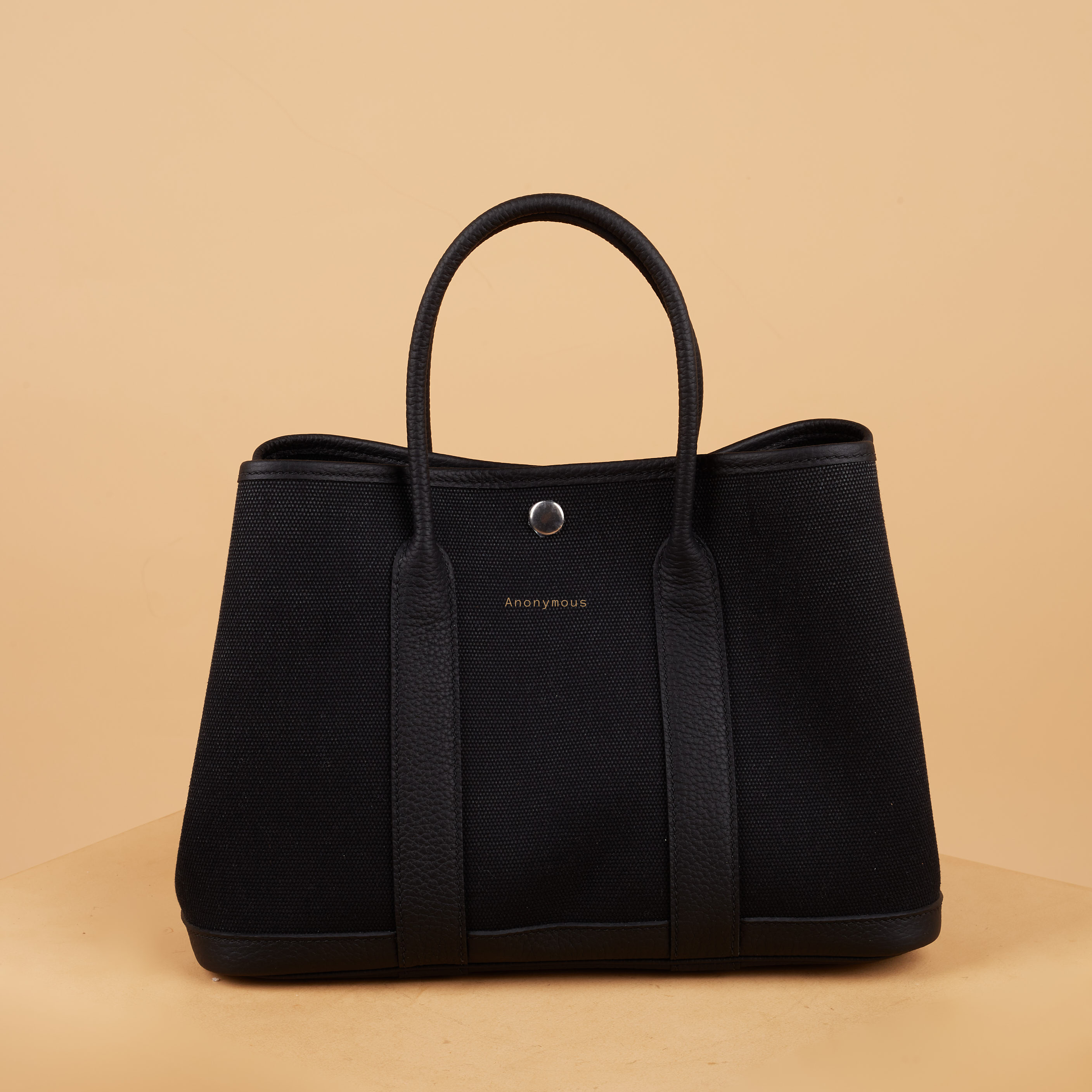 Anonymous Carnival Tote Bag 30 Ecru PHW No Brand (Tas Kulit)