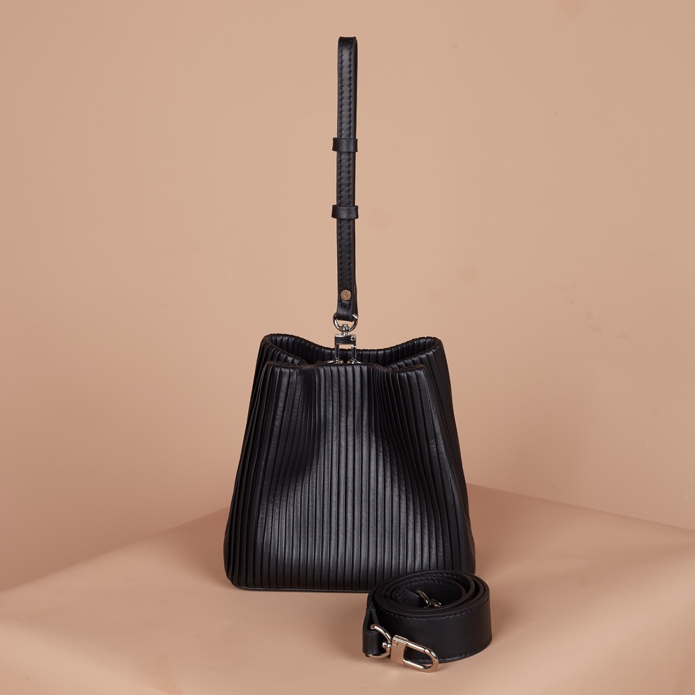 Anonymous Minotti Shoulder Bag No Brand (Tas Kulit)