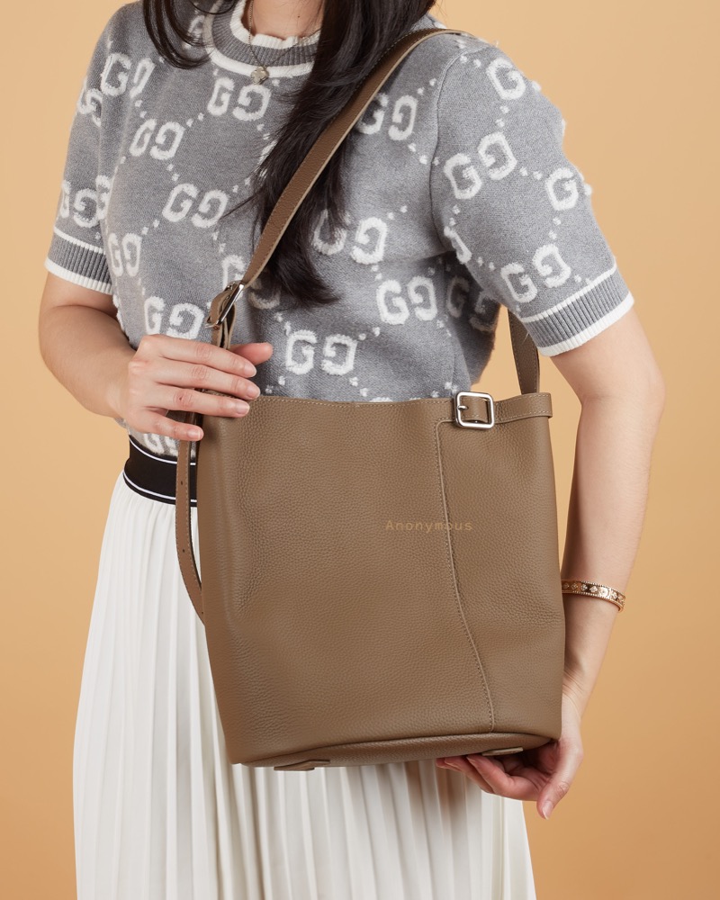 Anonymous Wayne Shoulder Bag Grained Leather No Brand (Tas Kulit)