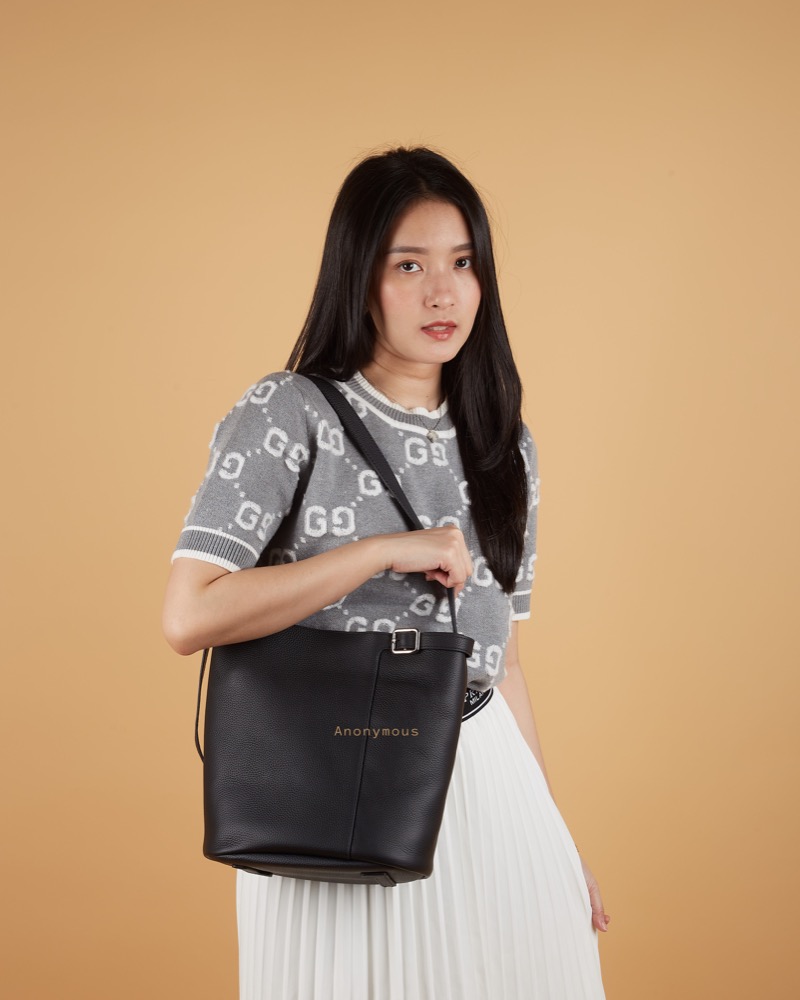 Anonymous Wayne Shoulder Bag Grained Leather No Brand (Tas Kulit)