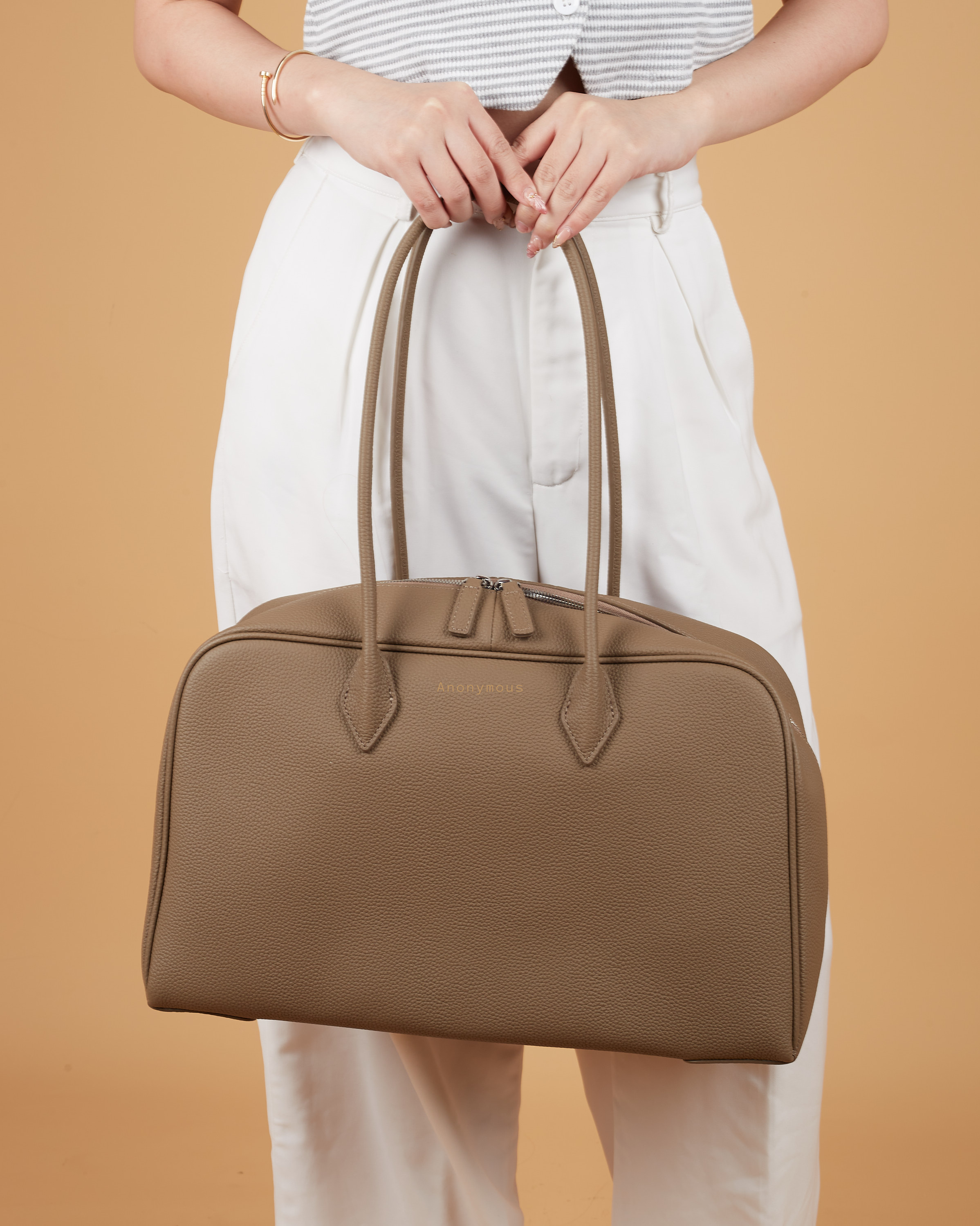 Anonymous Vivien Tote bag Grained Leather No Brand (Tas Kulit)