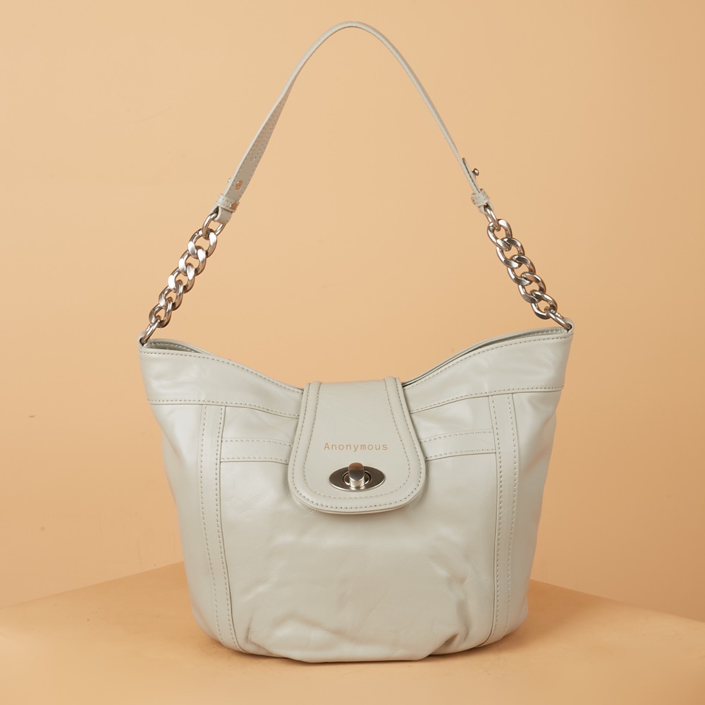 Anonymous Vone Shoulder Bag Leather No Brand (Tas Kulit)