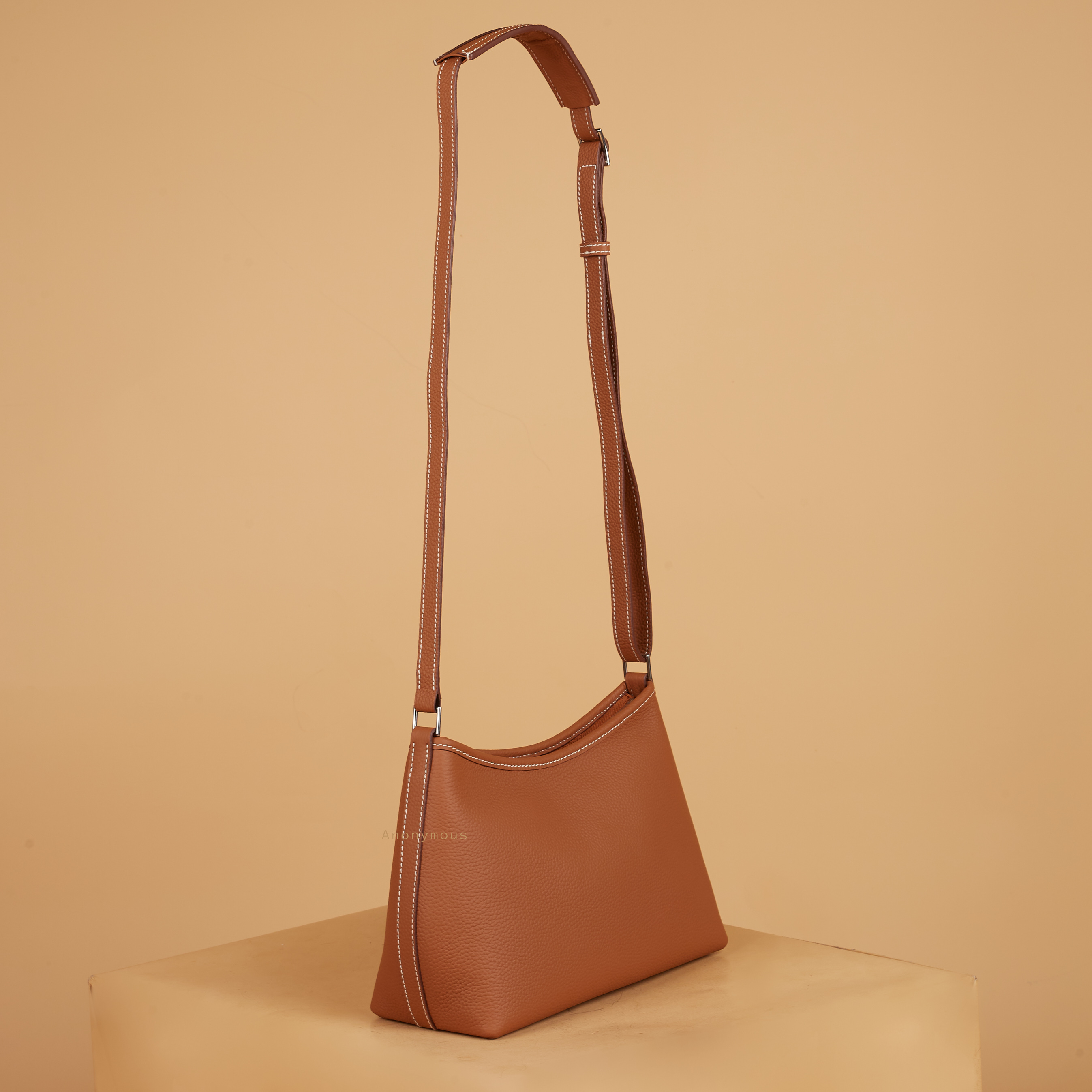 Anonymous Olla Sling H23 Bag Grained leather PHW No Brand (Tas Kulit)