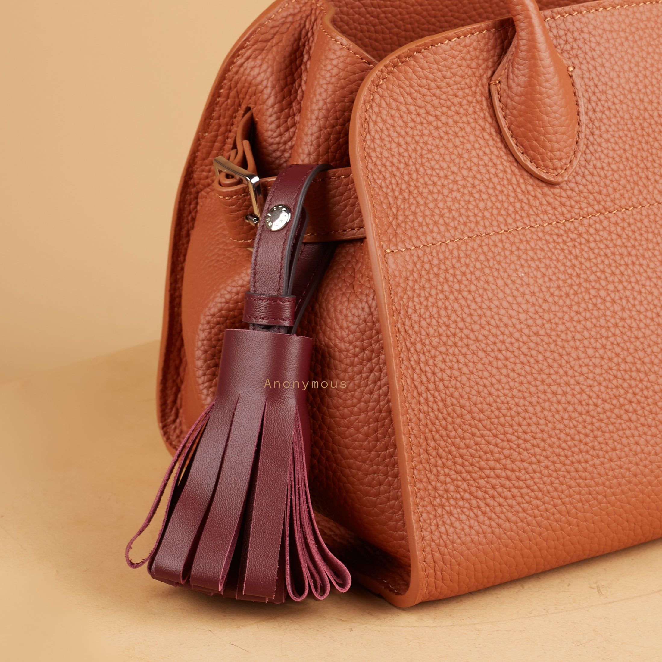 Anonymous Tassel Charm Leather No Brand (Gantungan Tas)