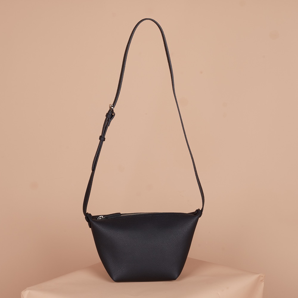 Anonymous Mia Pouch Grained Leather No Brand (Tas Kulit)