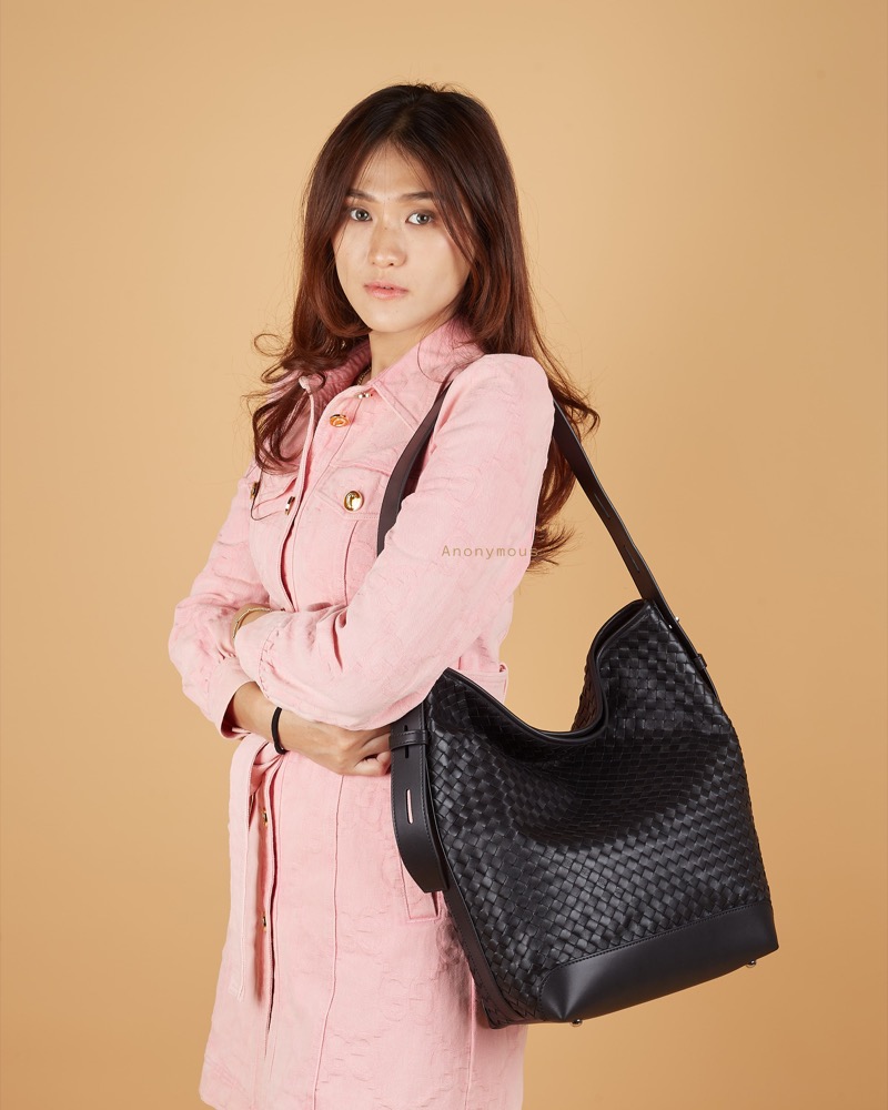 Anonymous Michio Tote Bag Swift Leather Matte No Brand (Tas Kulit)