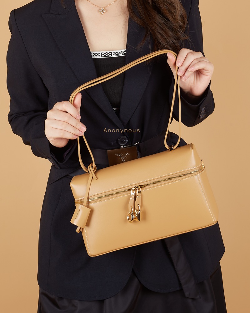 Anonymous Bianca LP27 Extra Case Box Leather No Brand (Tas Kulit)