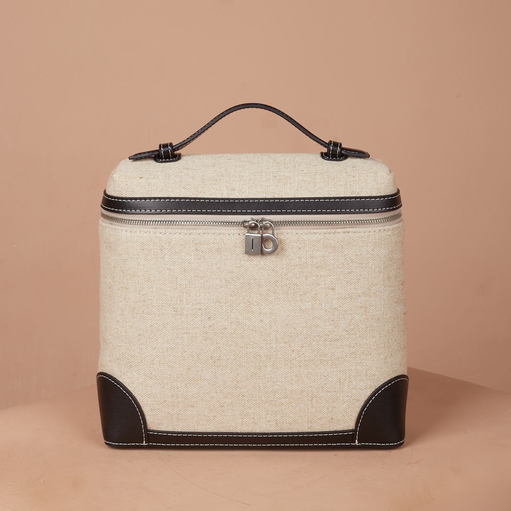 Anonymous Louise BackPack Encru Swift LP23.5 PHW No Brand (Tas Kulit)