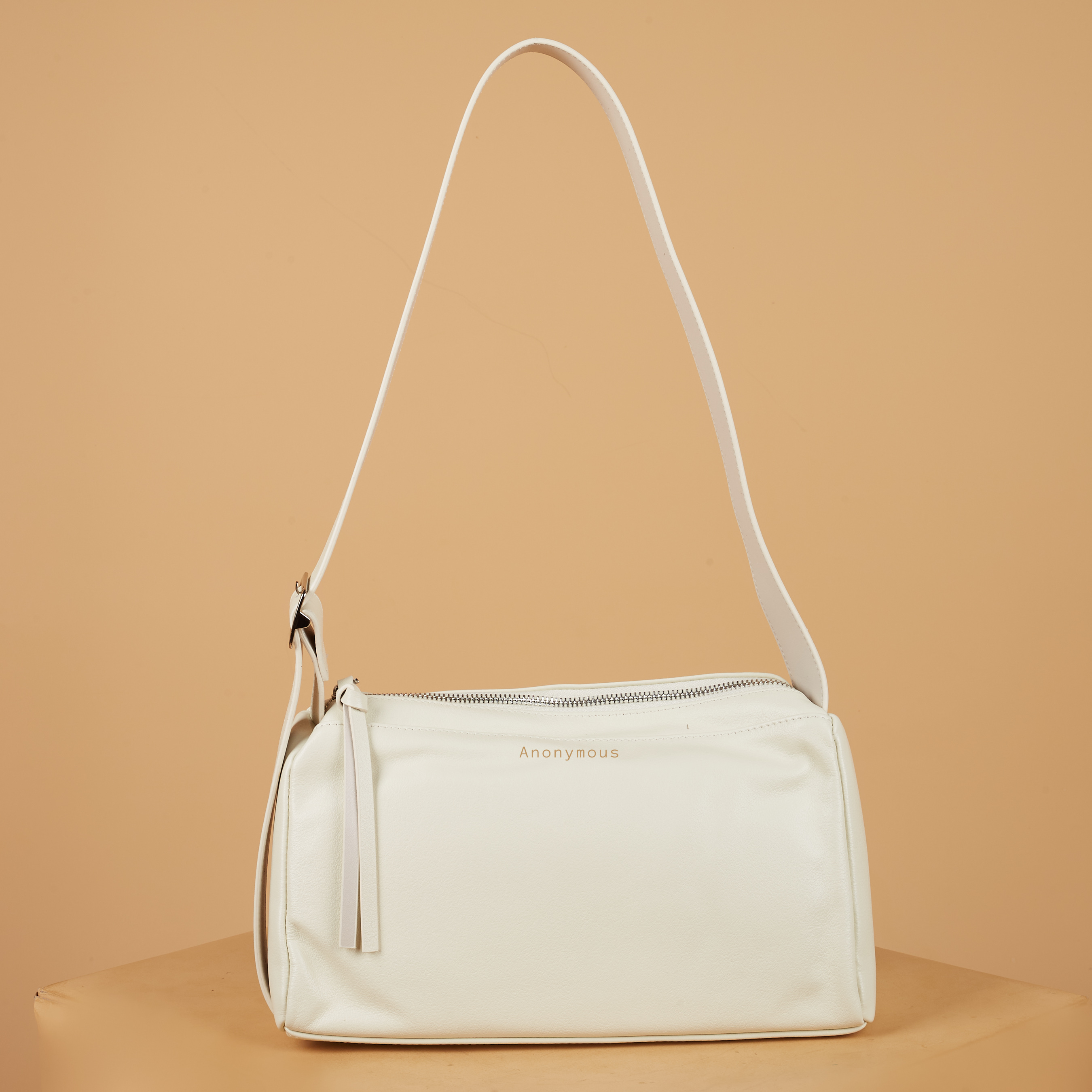 Anonymous Otto Shoulder Bag Leather No Brand (Tas Kulit)