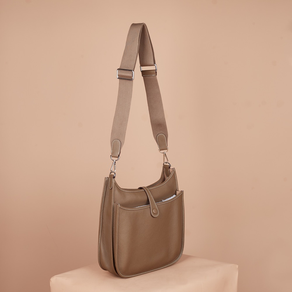 Anonymous Madeline E29 Togo Leather No Brand (Tas Kulit)