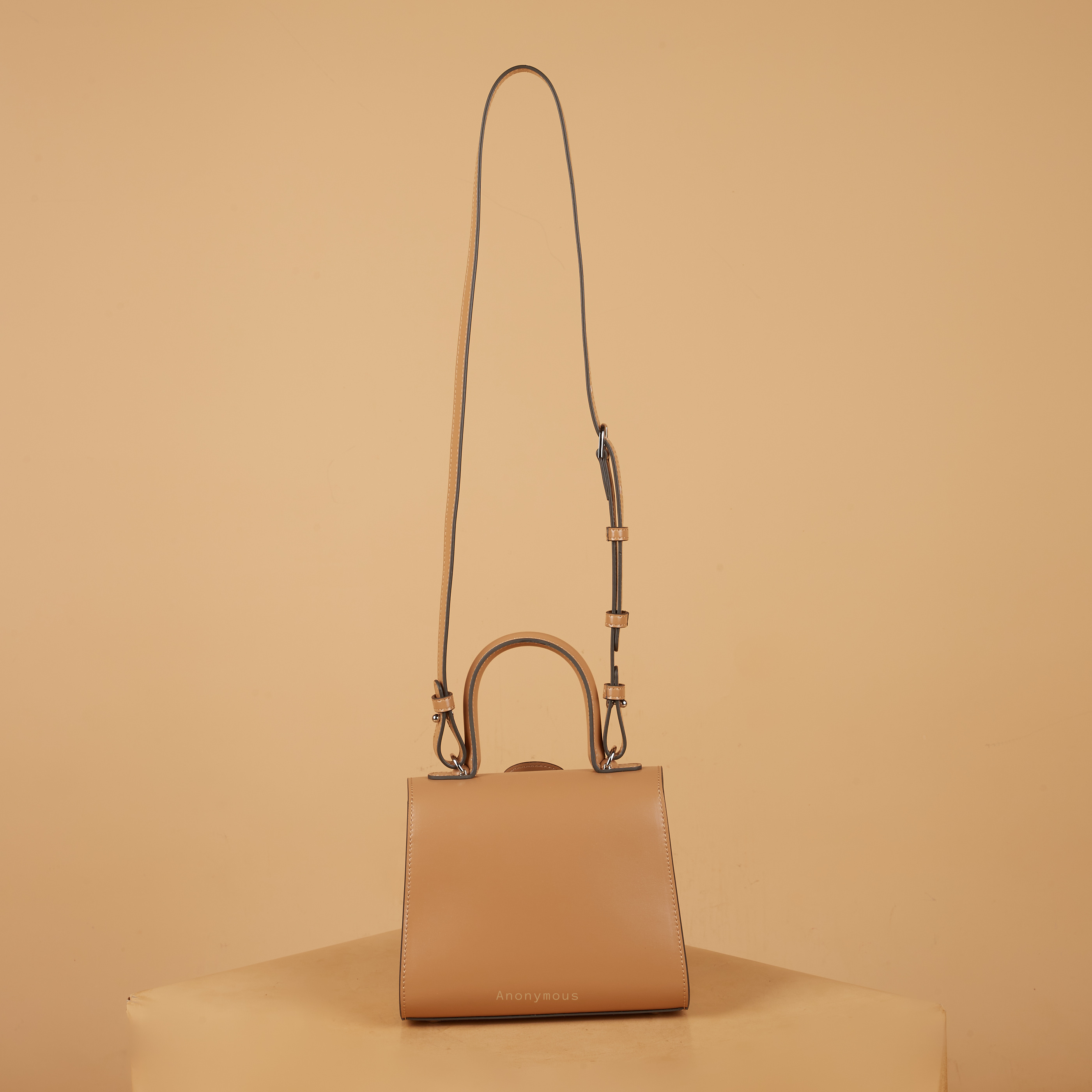 Anonymous Duma 19 Top Handle Box Leather No Brand (Tas Kulit)
