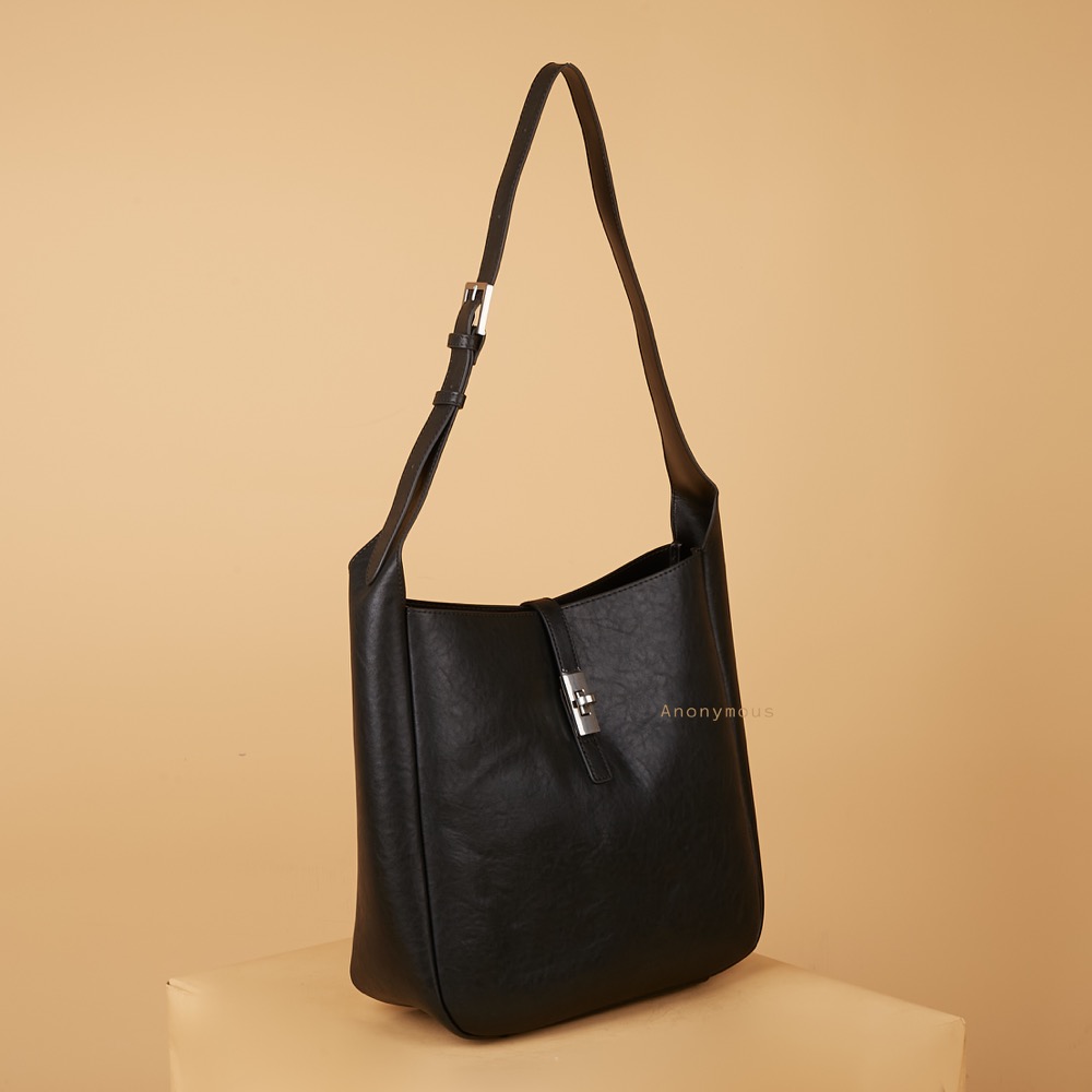Anonymous Lucita Shoulder Bag Swift Leather No Brand (Tas Kulit)