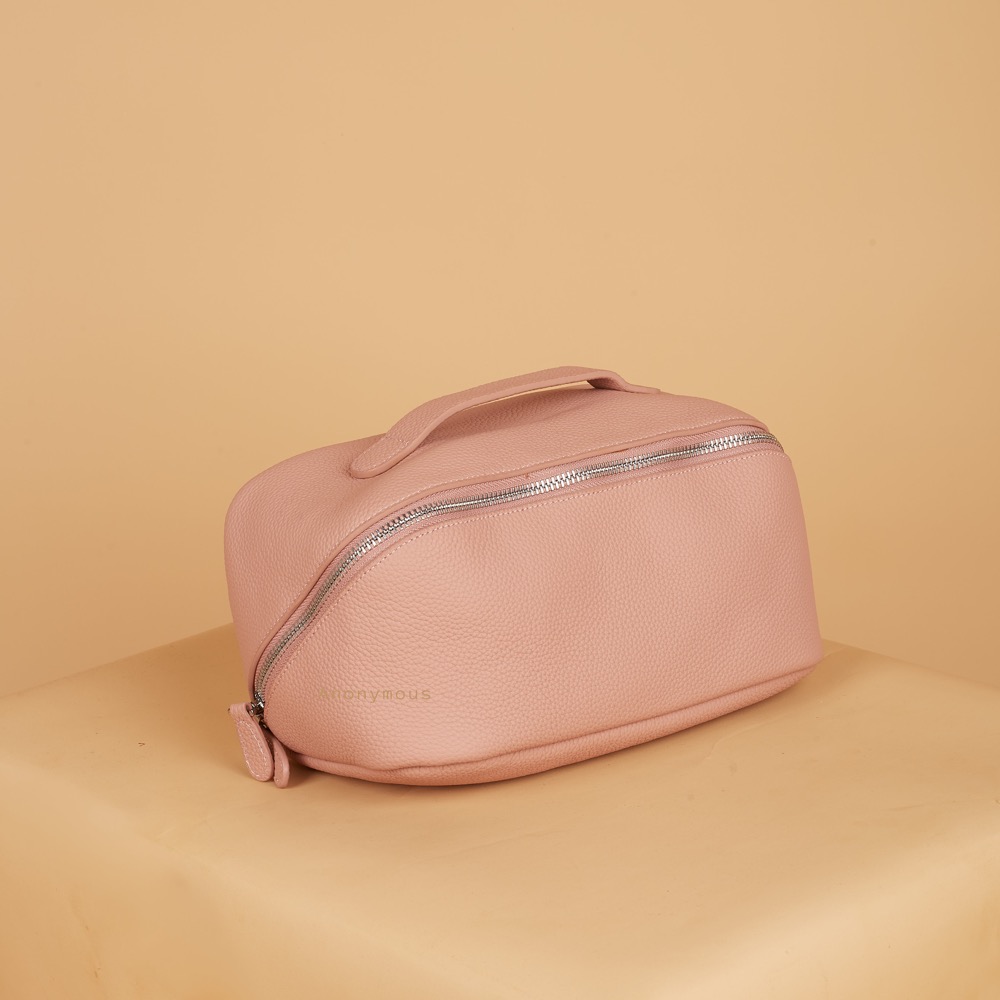 Anonymous Cosmo Cosmetic Pouch Grained Leather (No Brand)