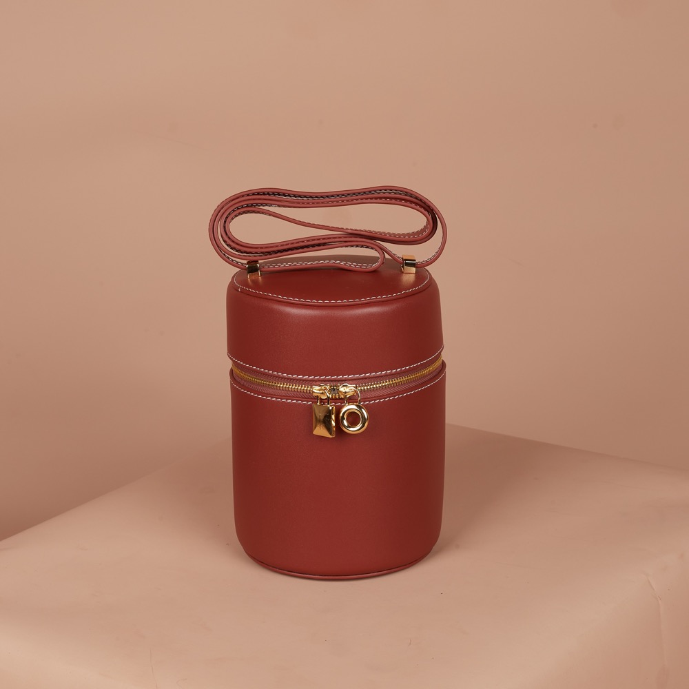 Anonymous Cassie Bucket LP12 Swift Leather No Brand (Tas Kulit)