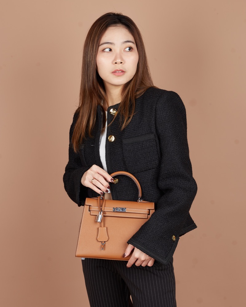 Anonymous Cara Bag K28 Taiga Leather GHW (NST) No Brand (Tas kulit)